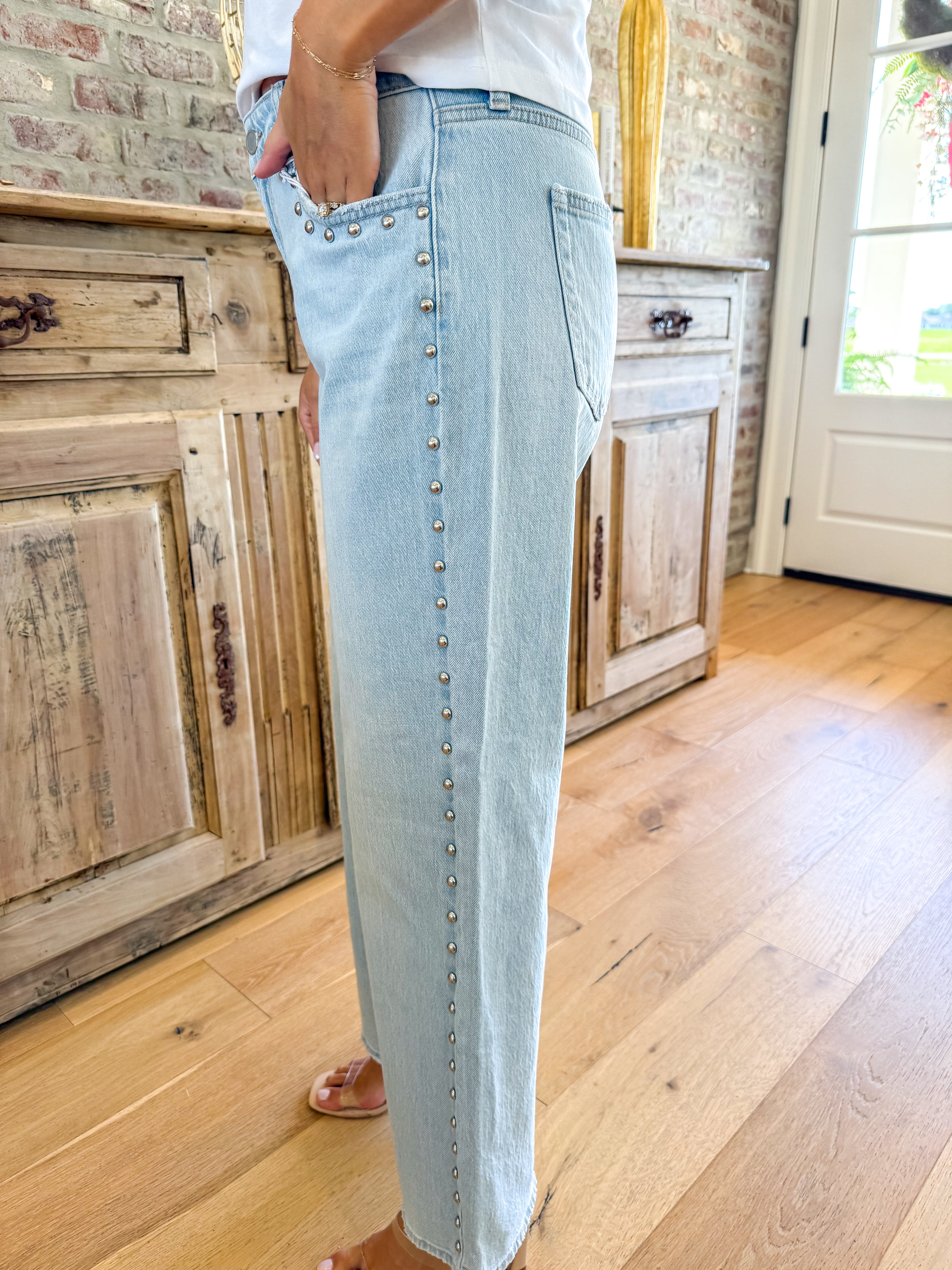 Rebel Studded LR Wide-Leg Jeans