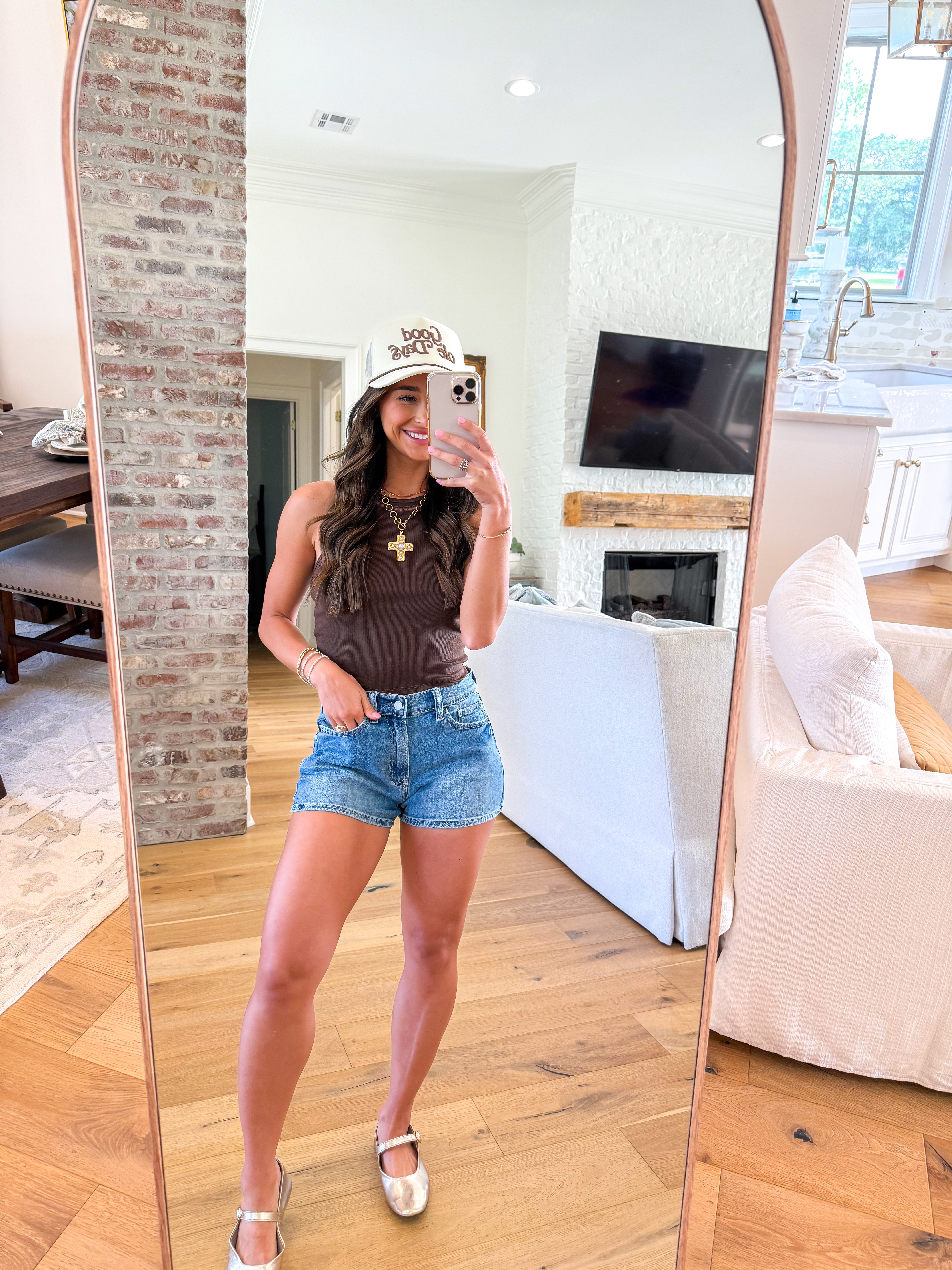 Riptide Embroidered Tank Oak