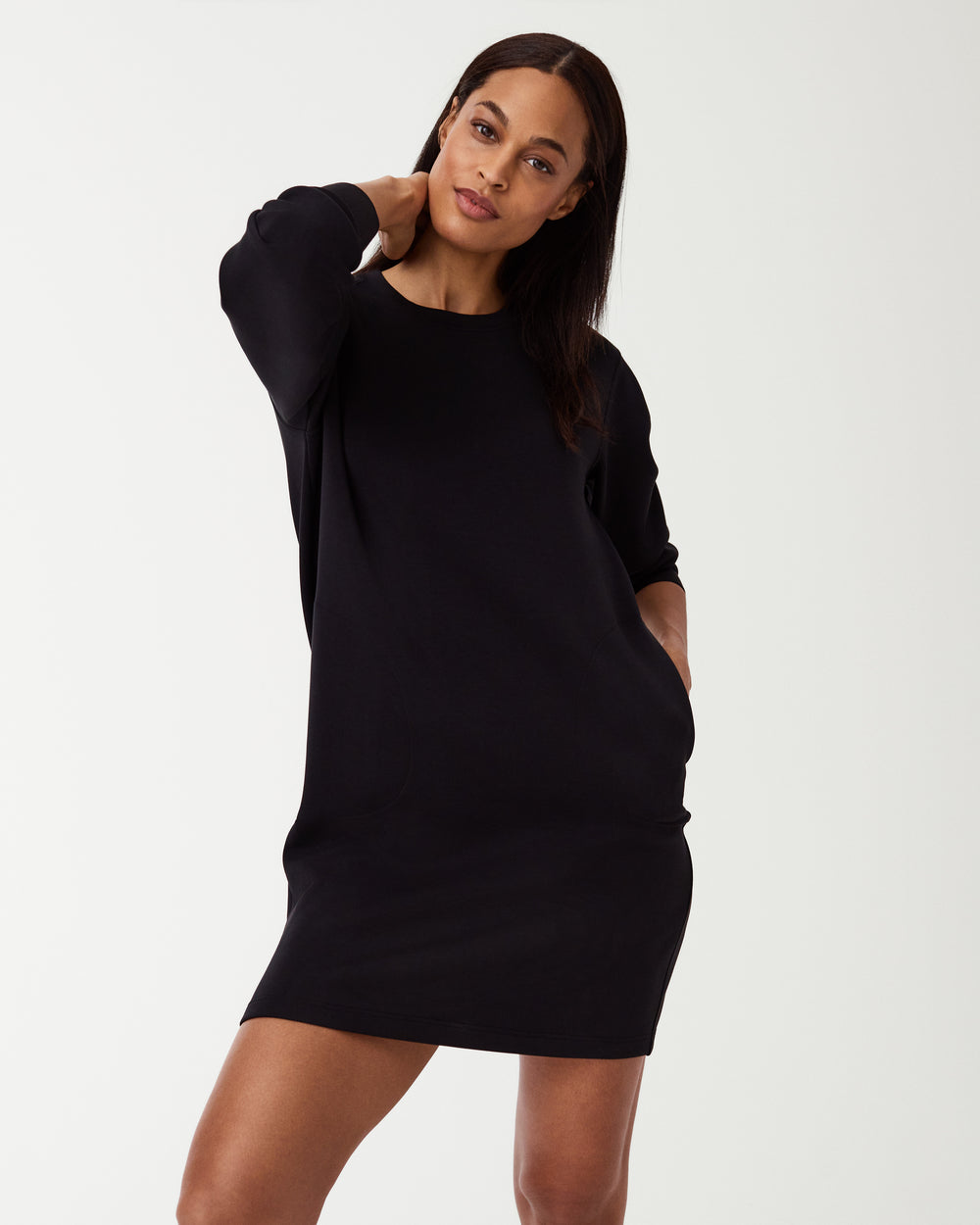 Air Essentials Crew Neck Dress Very Black