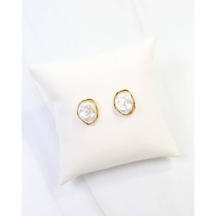 East Aurora Pearl Stud Earring Cream