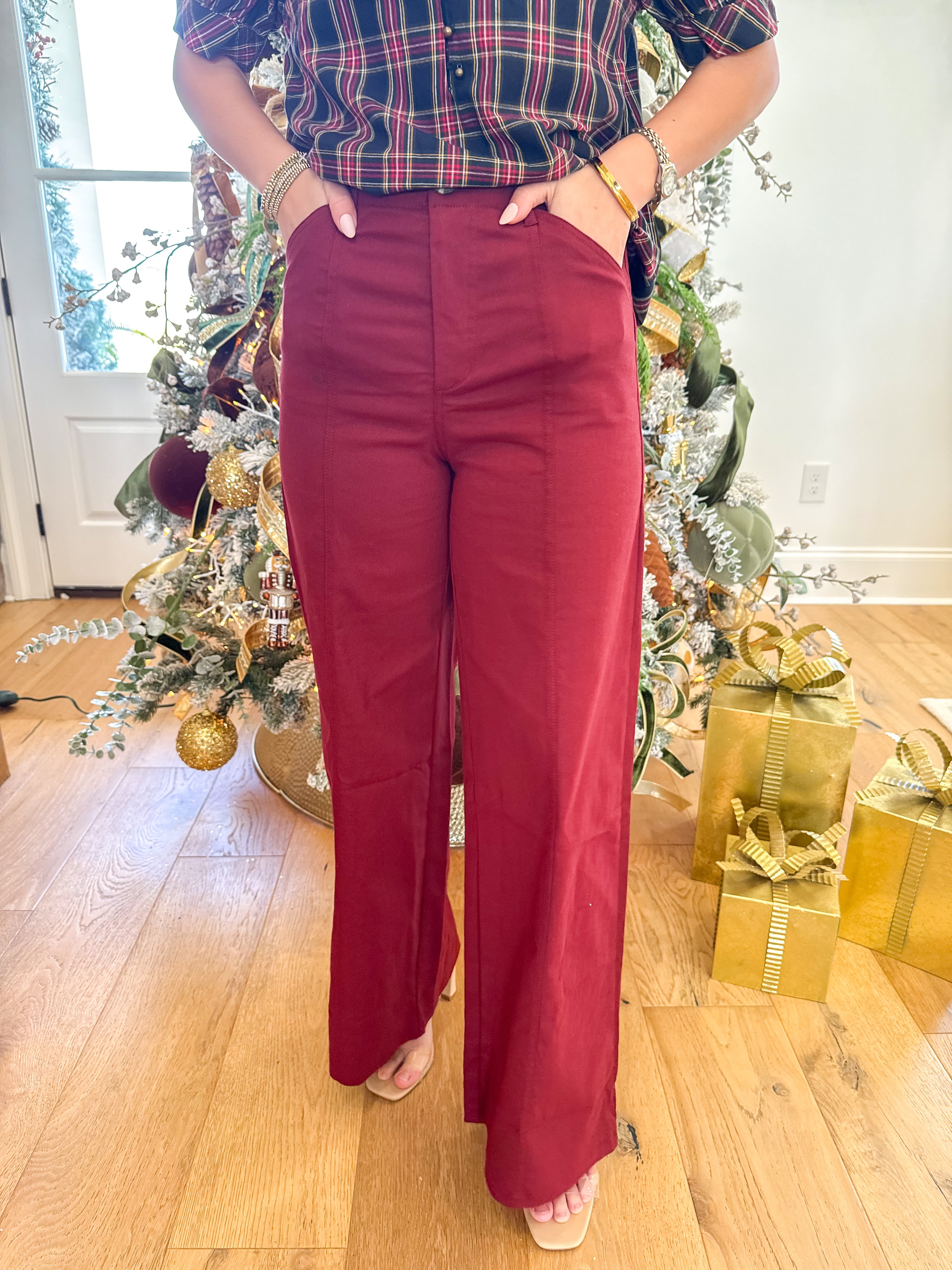 The High-Rise Wide Leg Trouser Burgundy