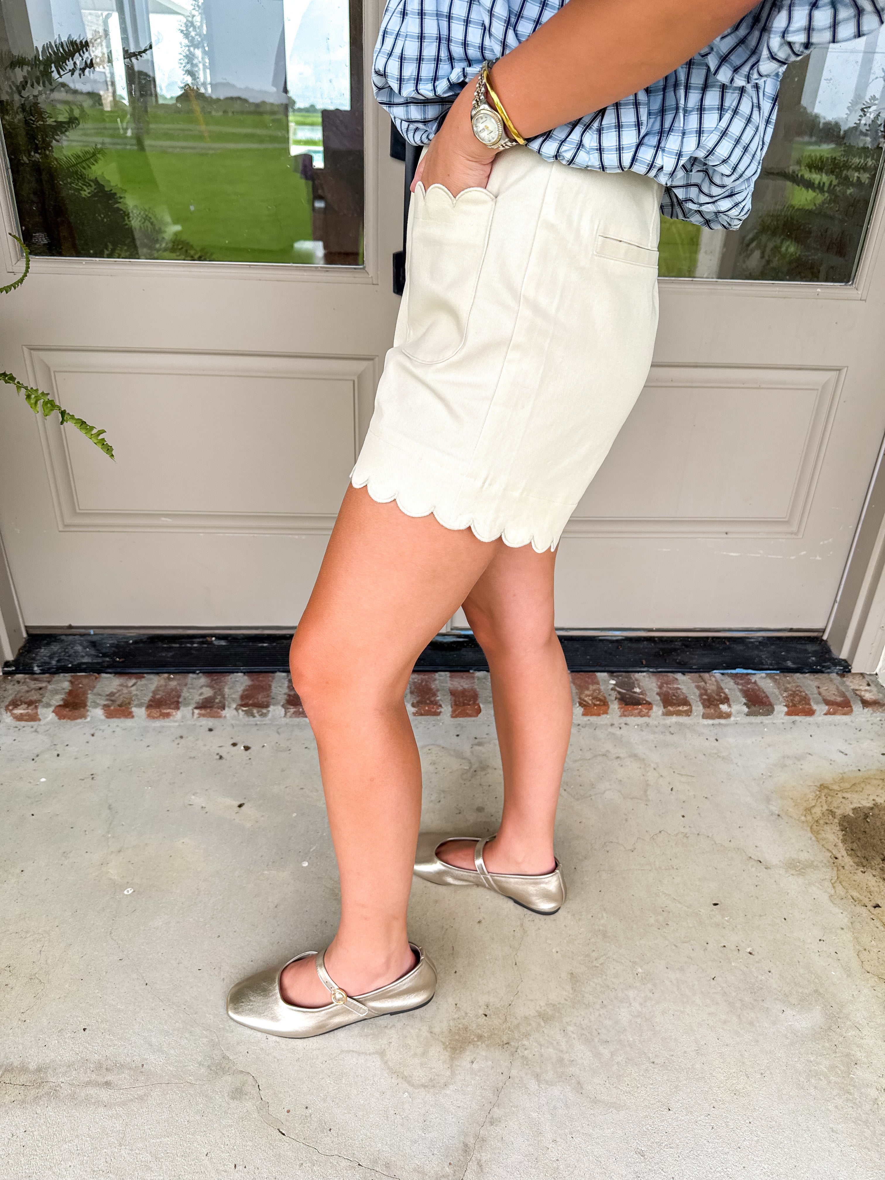 Ecru Scallop Patch Pocket Shorts