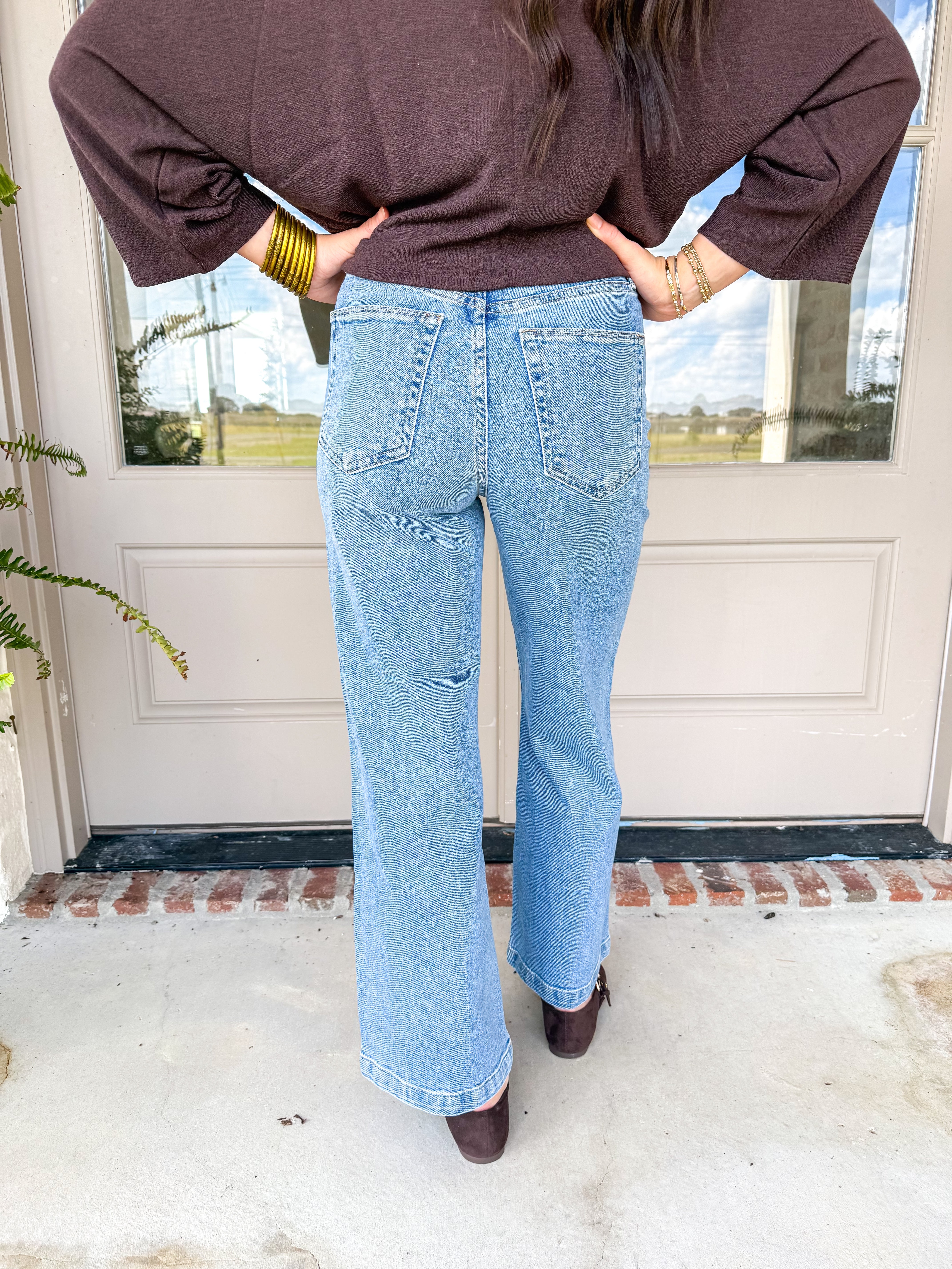 Patch Pocket Wide Leg Medium Denim Jeans