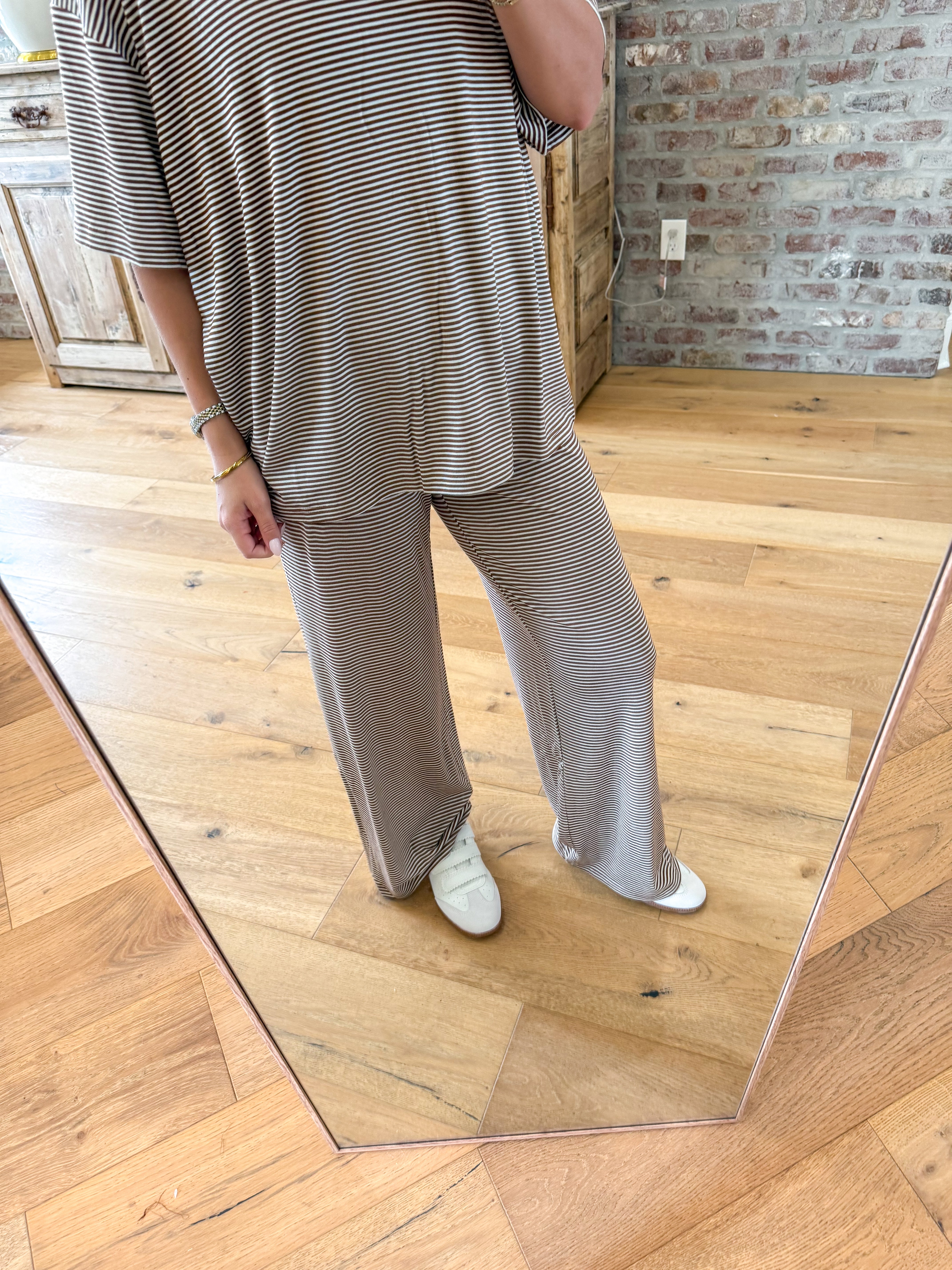 Cream & Brown Everyday Set