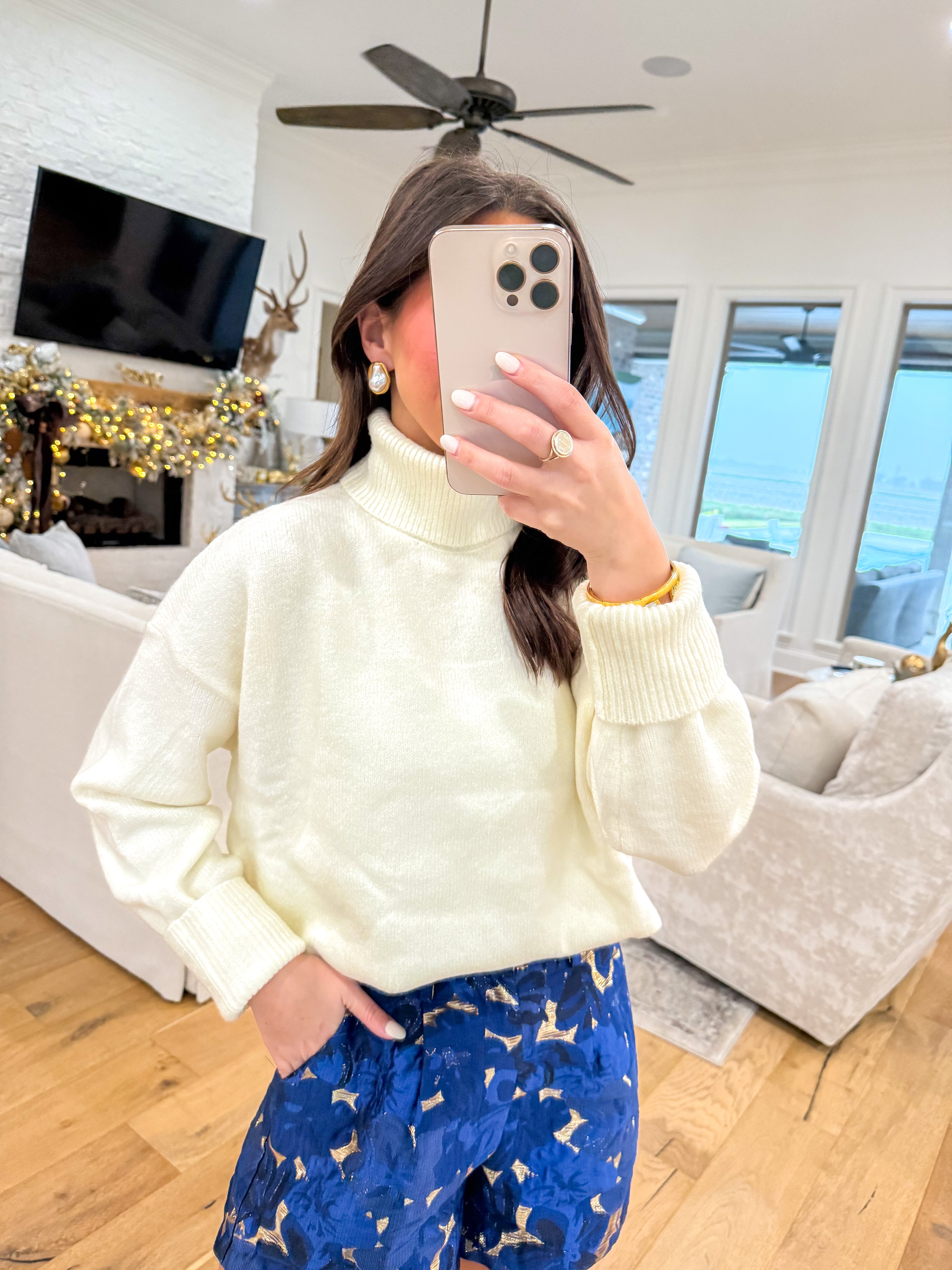 Frosted Morning Cream Turtleneck Sweater