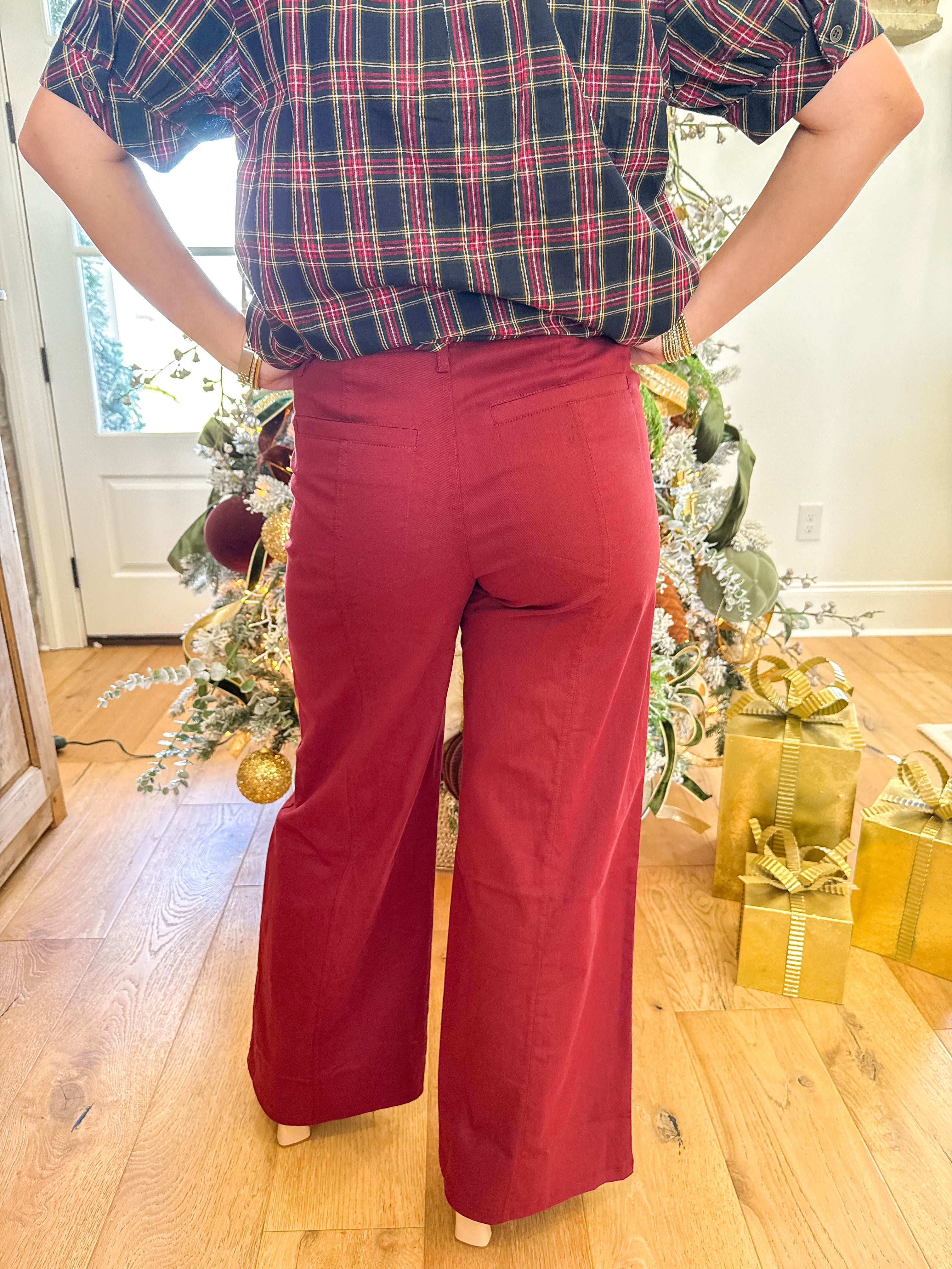 The High-Rise Wide Leg Trouser Burgundy