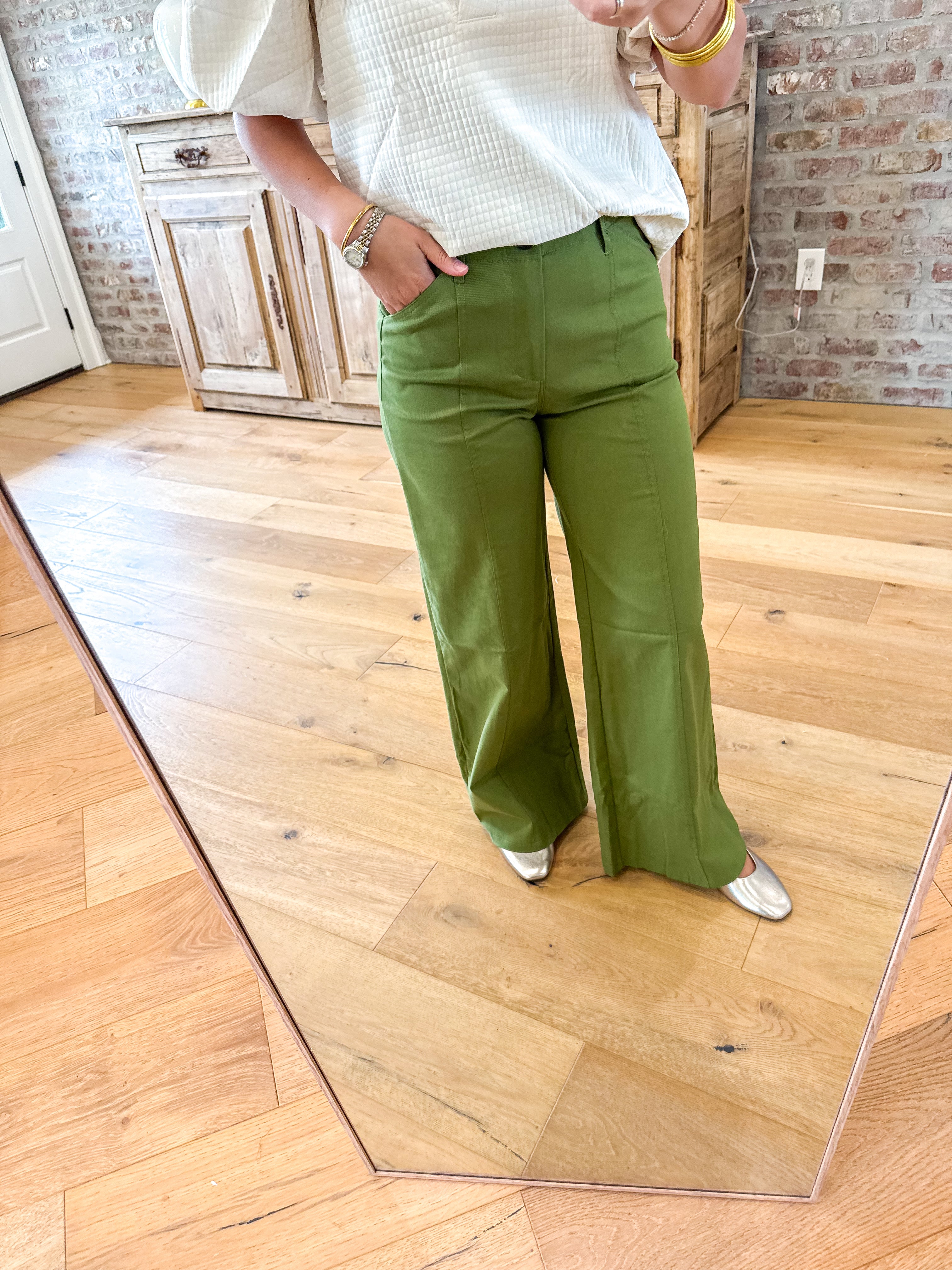 The High-Rise Wide Leg Trouser Olive
