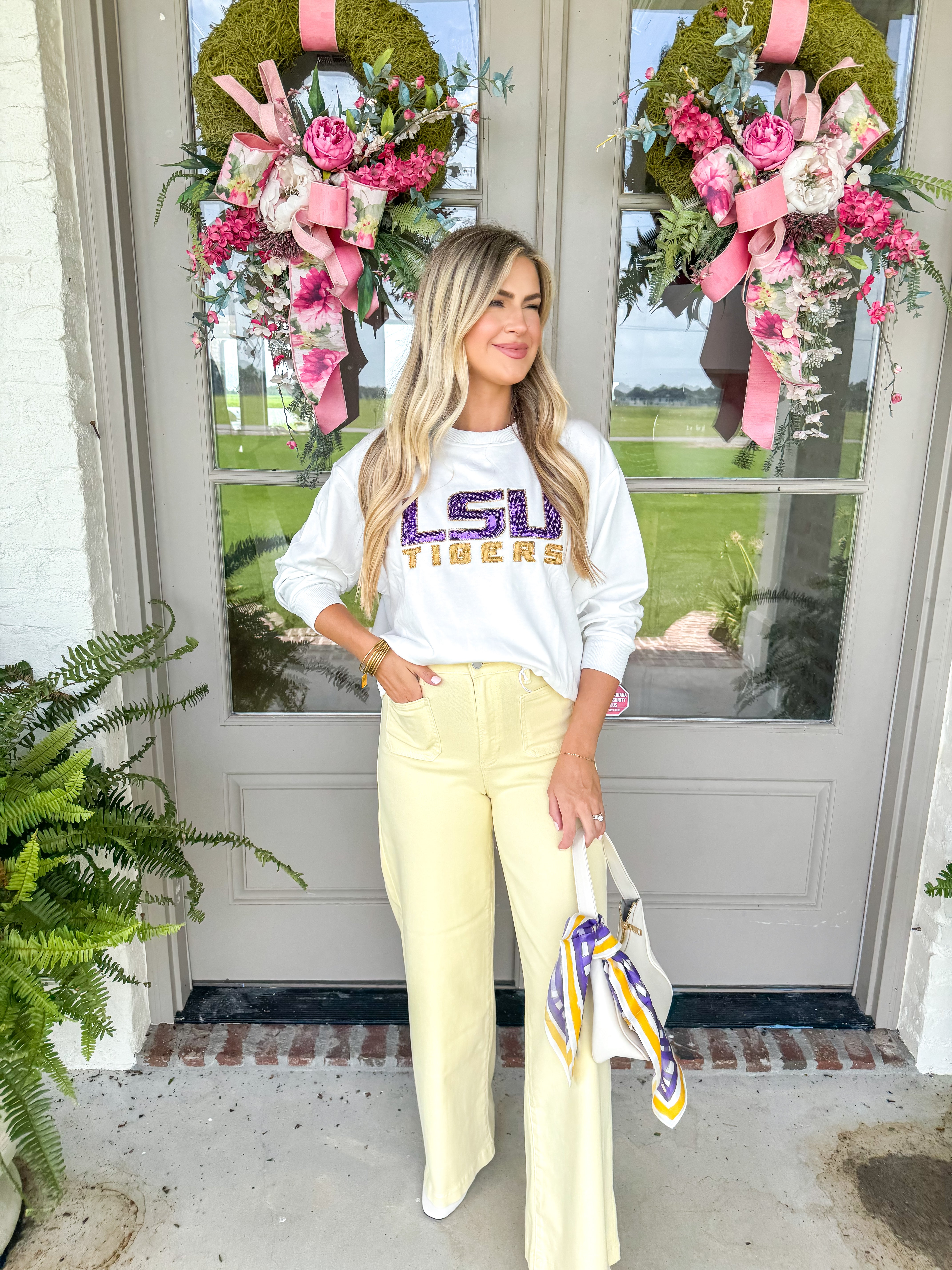 Sunshine Stride Mini Patch Pocket Wide Leg Jeans