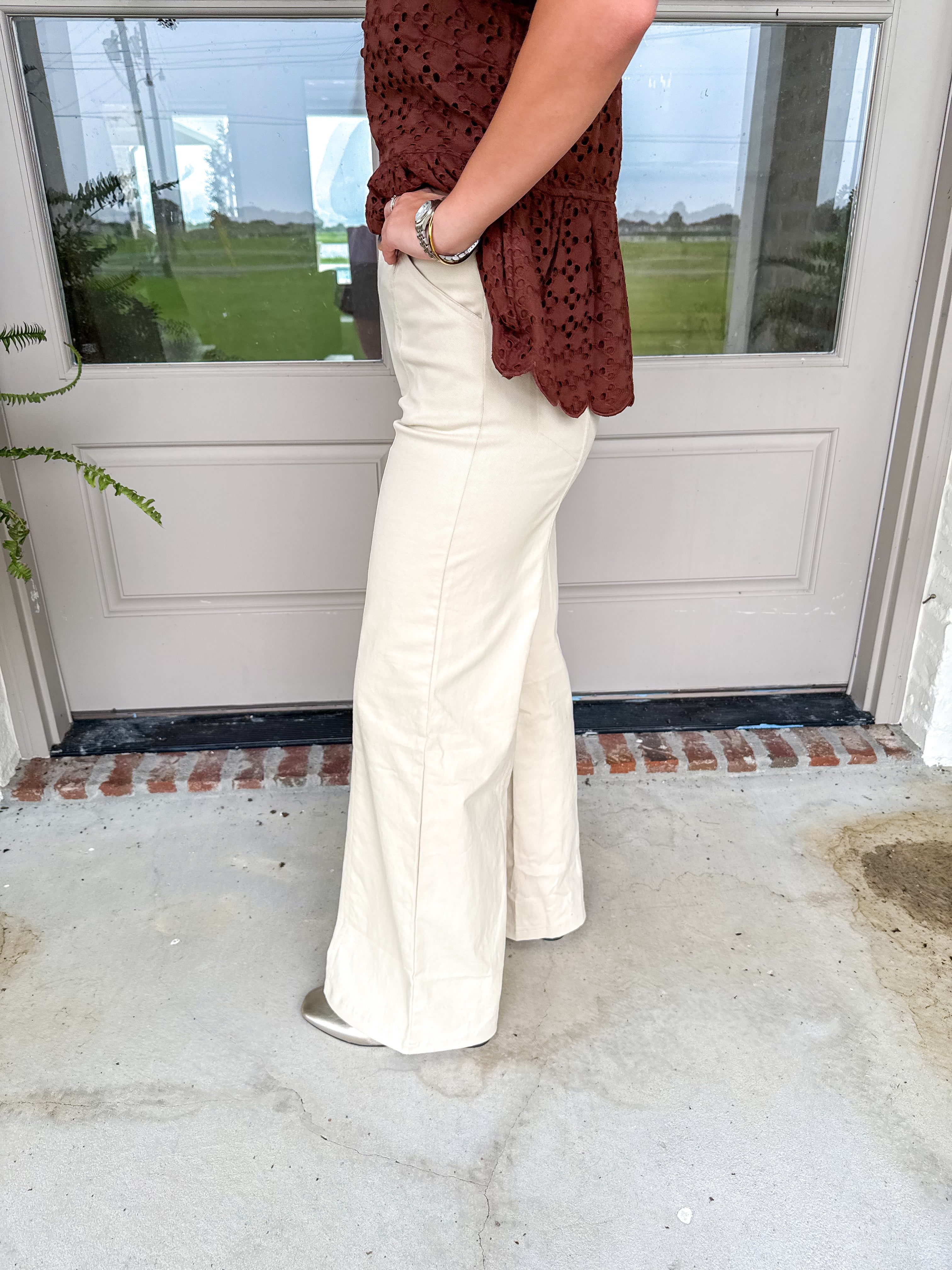 The High-Rise Wide Leg Trouser Cream