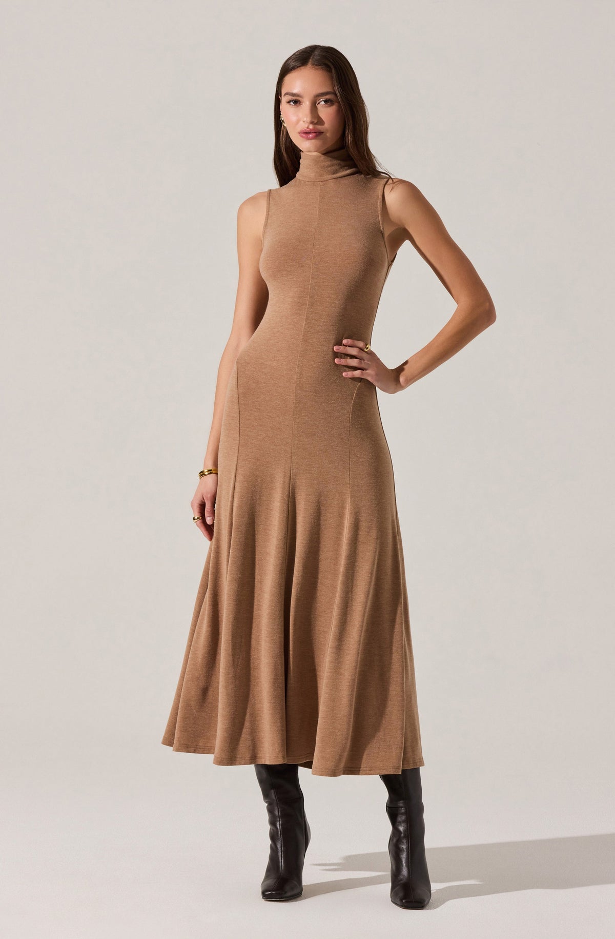 Haylie Sleeveless Turtleneck Sweater Dress Khaki