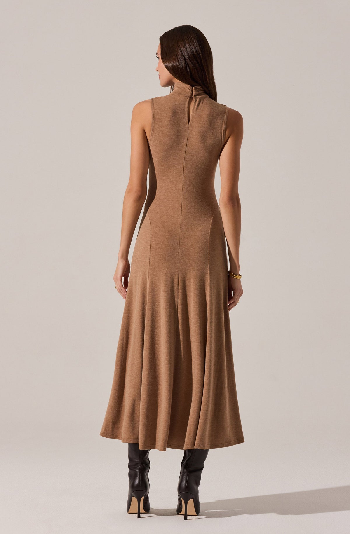 Haylie Sleeveless Turtleneck Sweater Dress Khaki