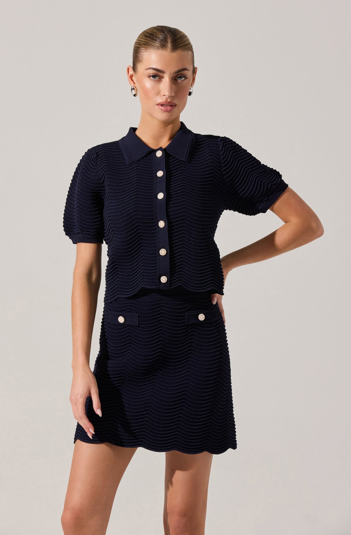 Perrine Scalloped Short Sleeve Cardigan Nacy