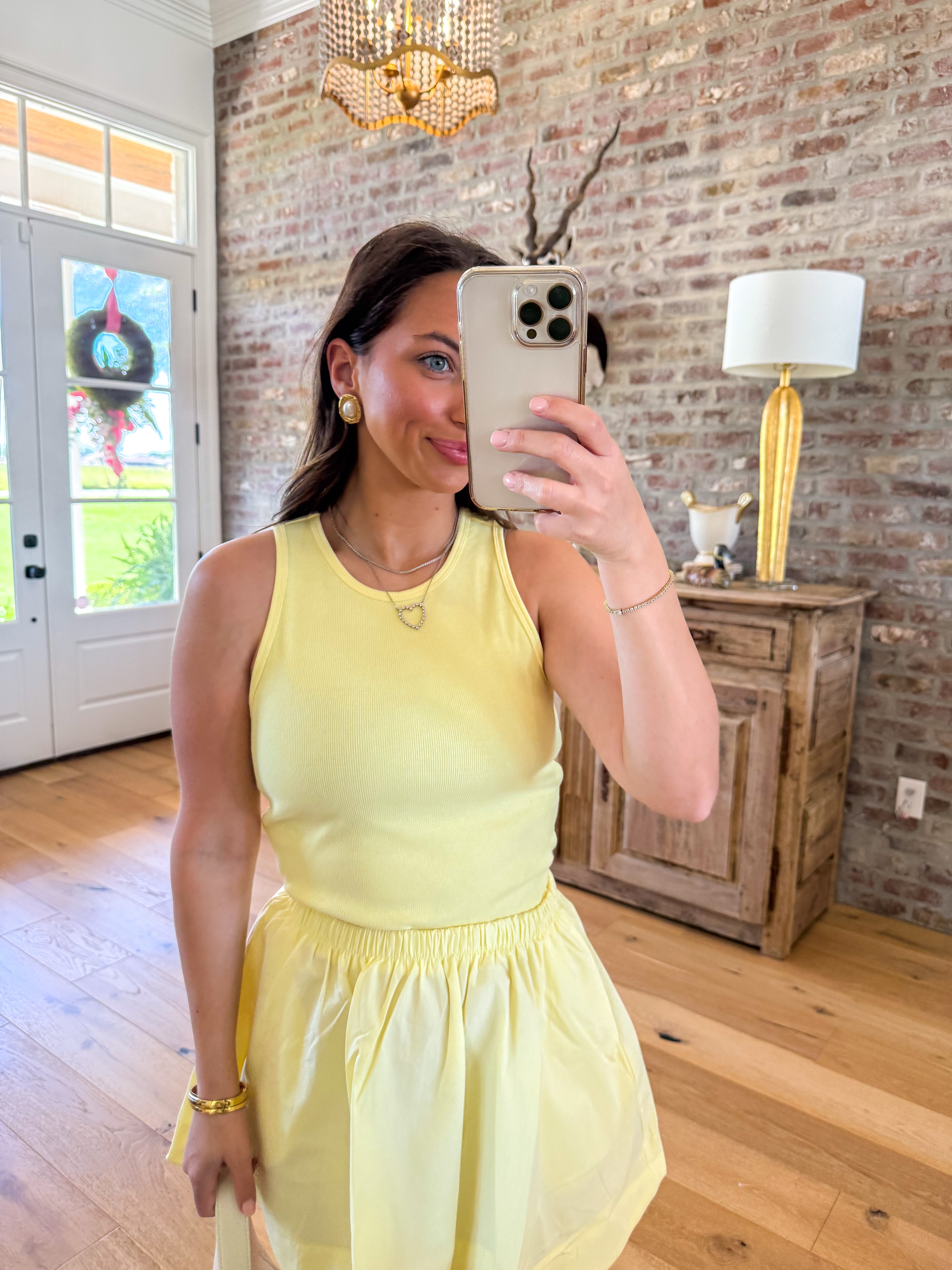 Main Character Set Yellow