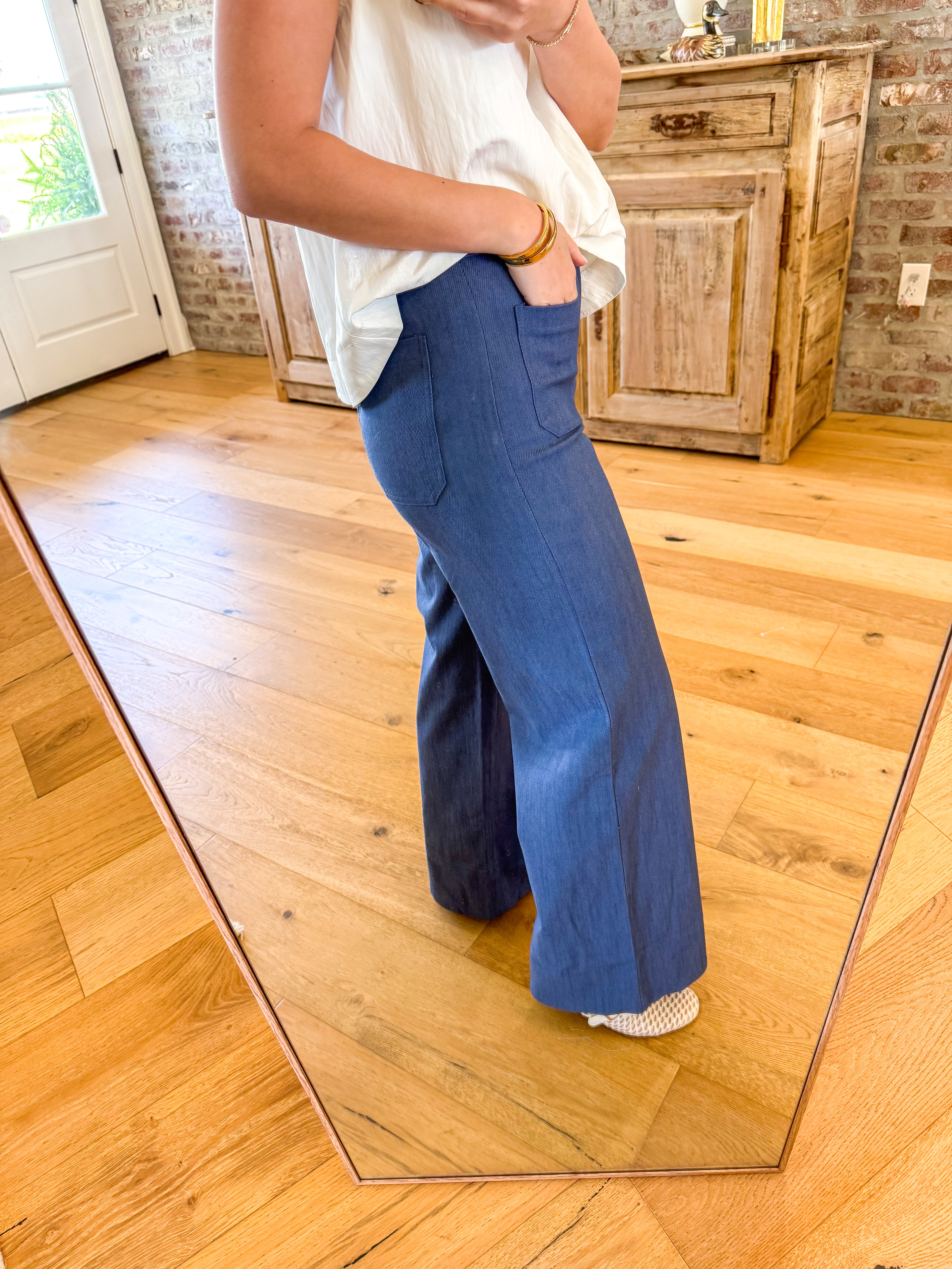 Pocket Parade Wide Leg Jeans