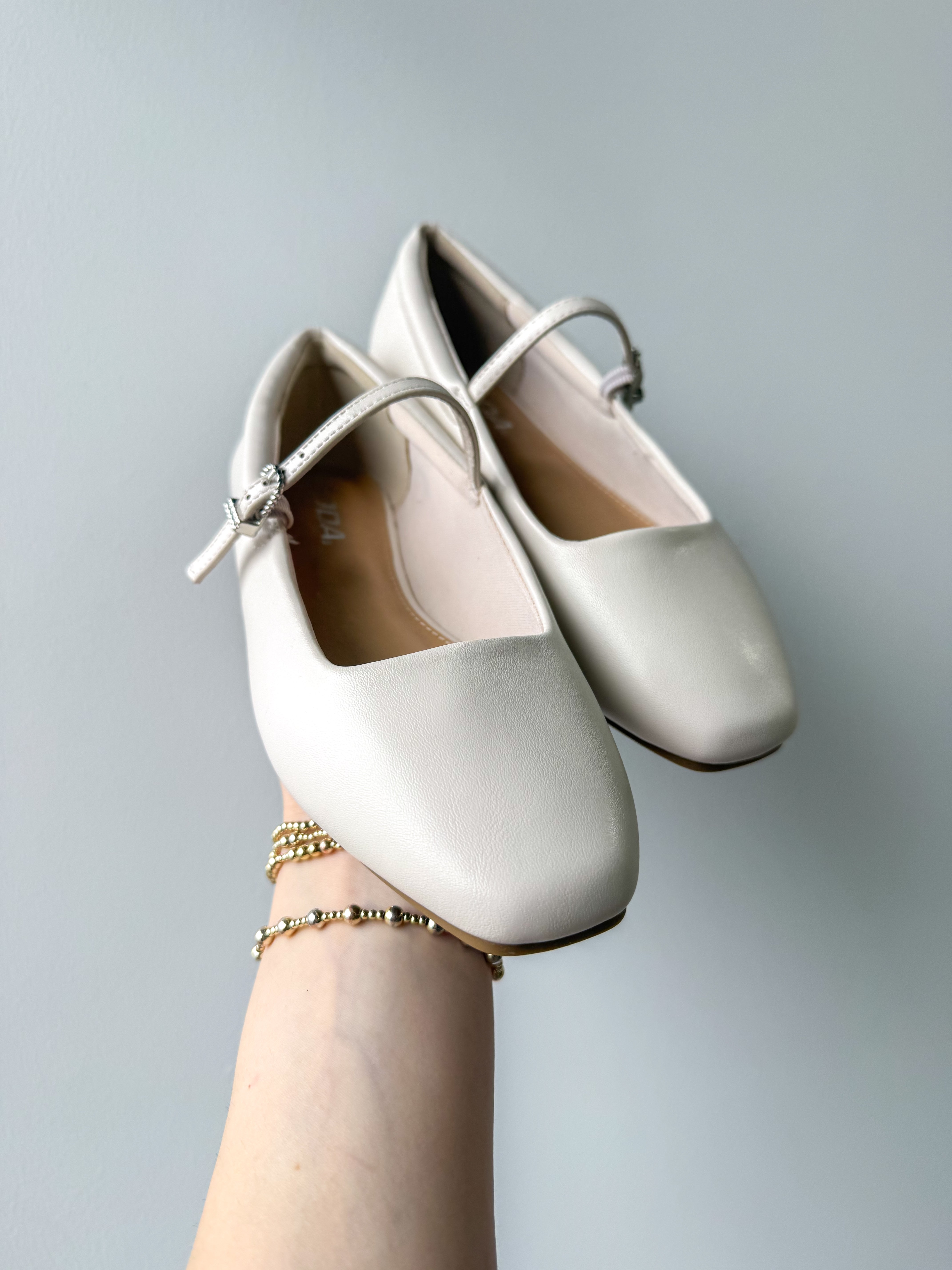 Kiana Bone Ballet Flat