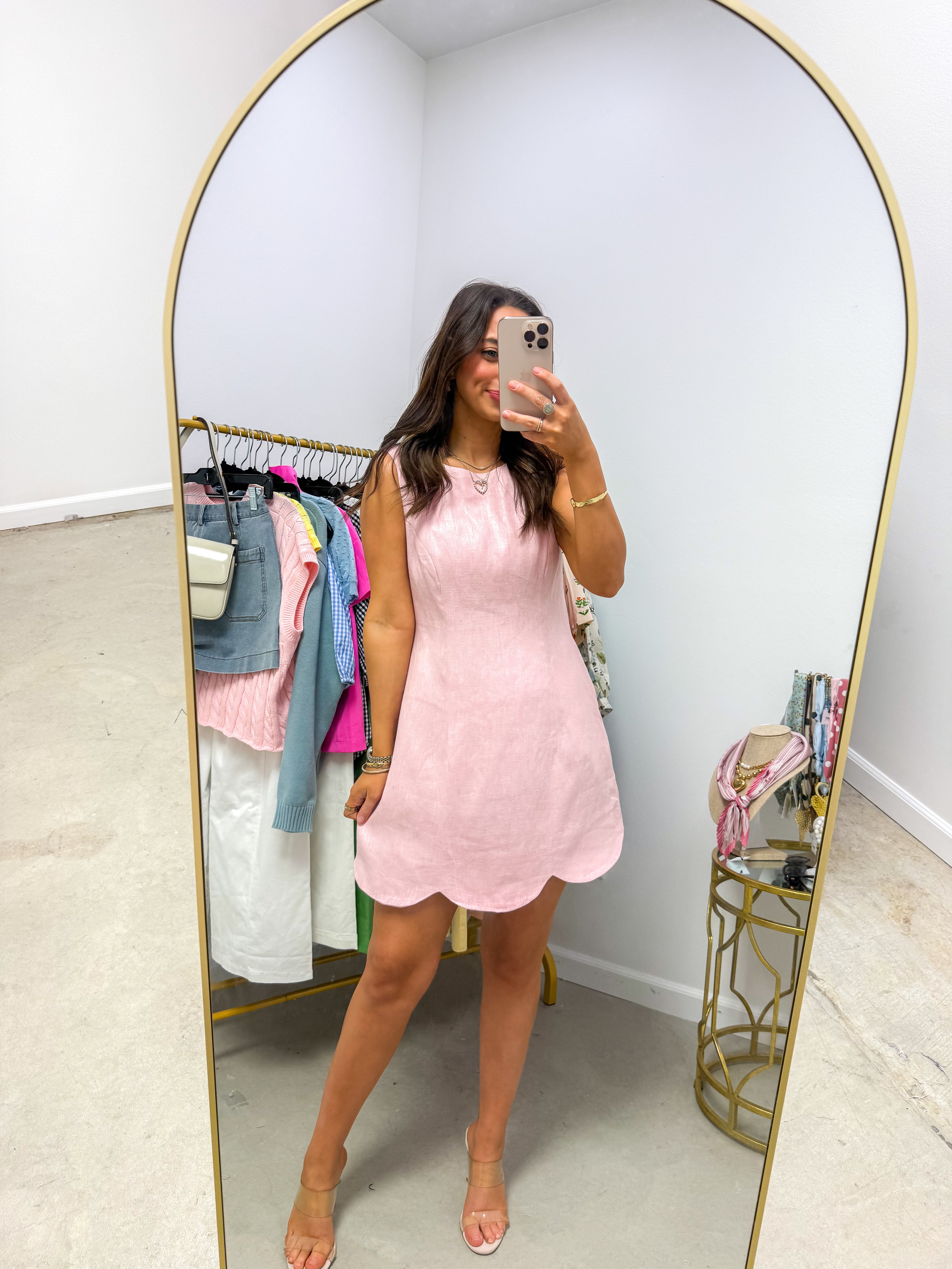 Scalloped Sweet Pink Mini