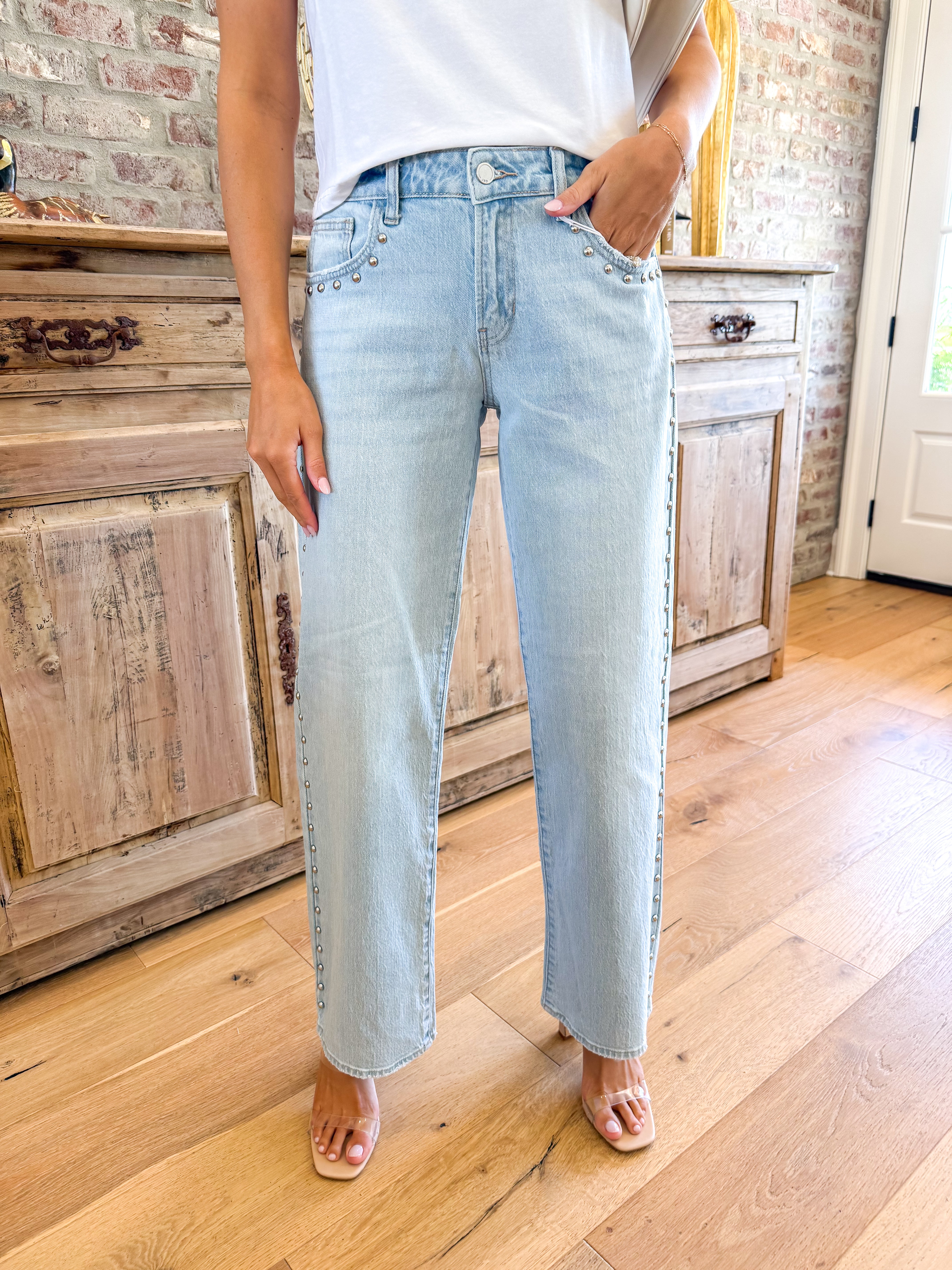 Rebel Studded LR Wide-Leg Jeans
