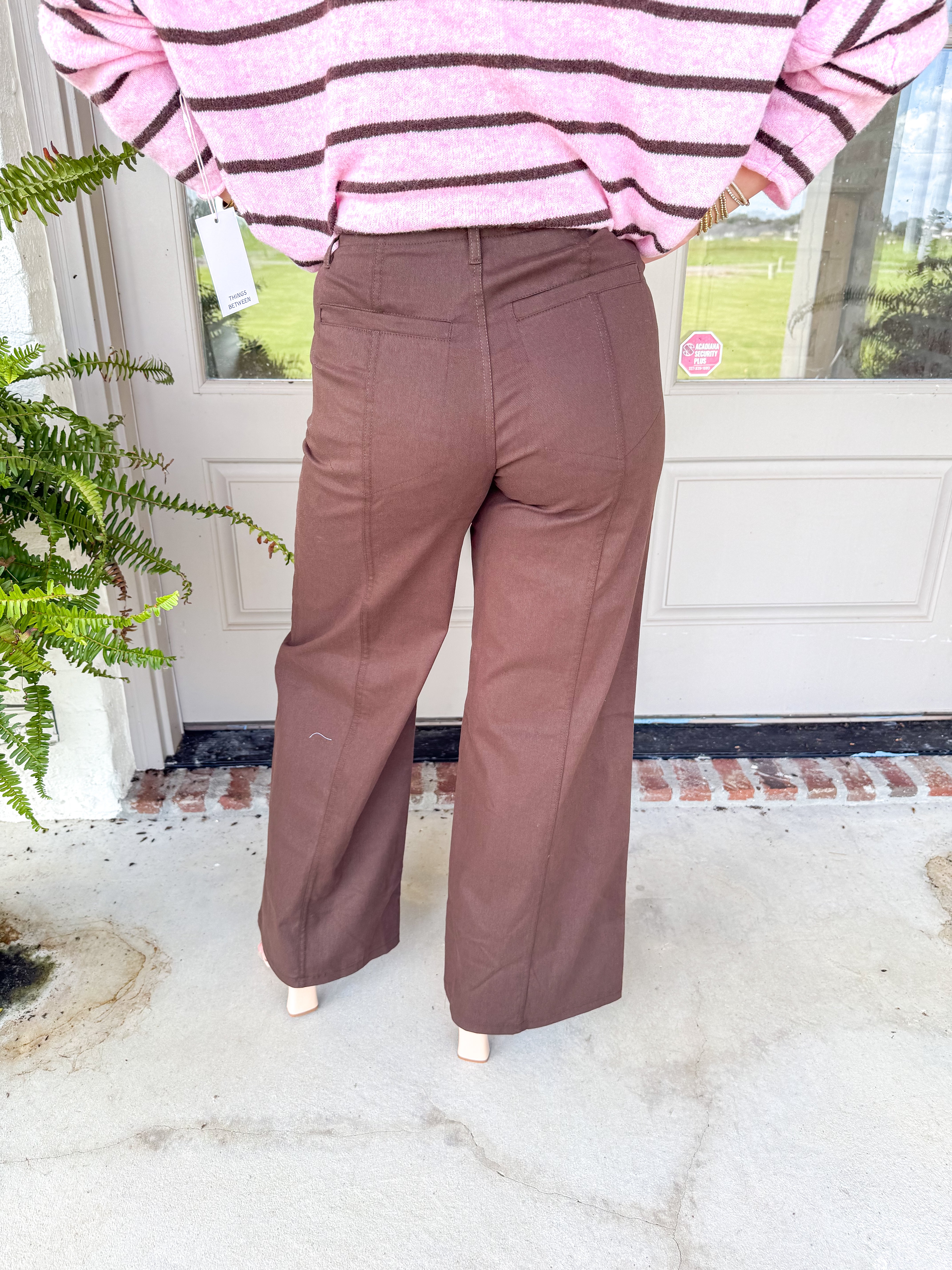 The High-Rise Wide Leg Trouser Brown