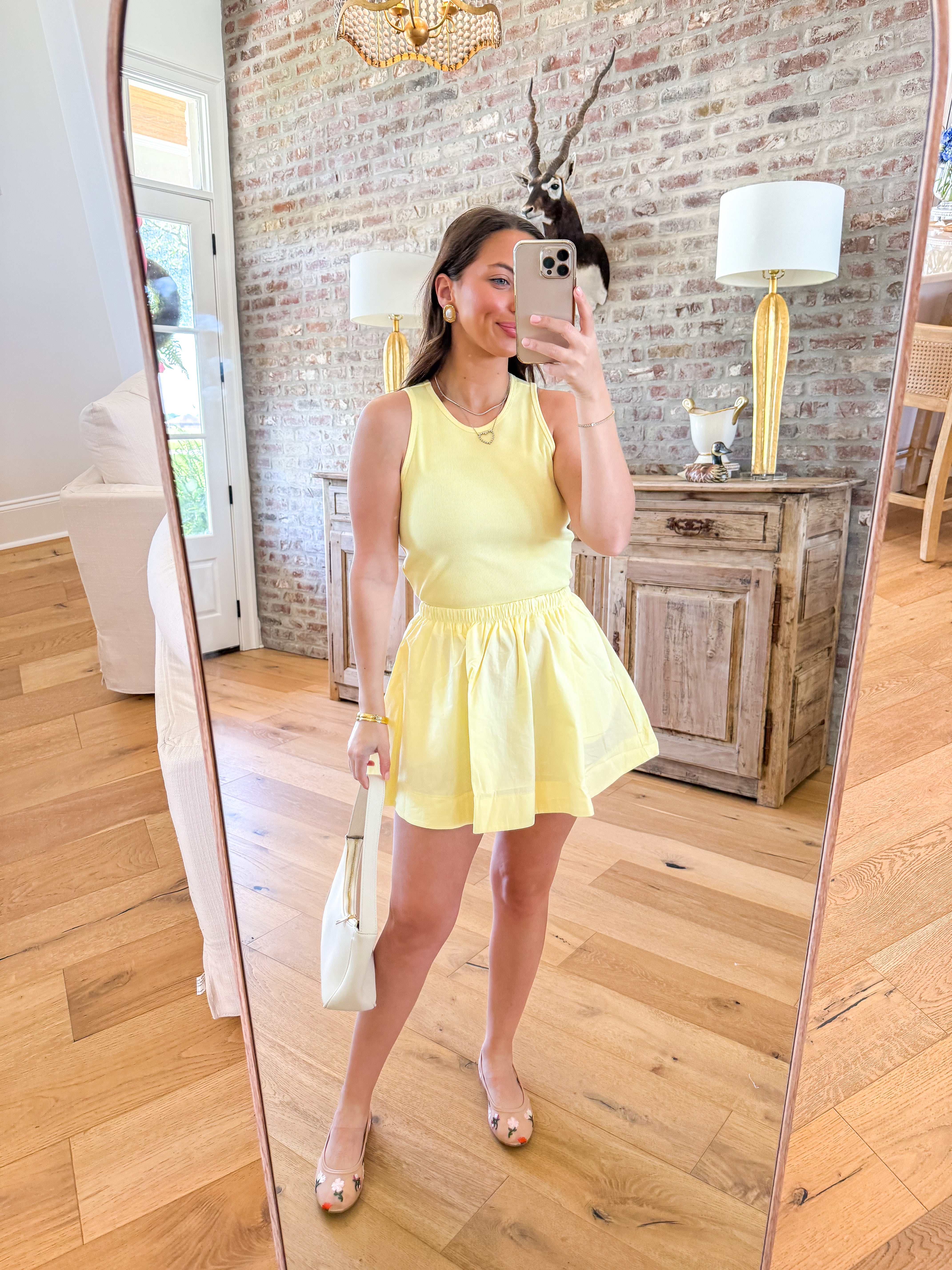 Main Character Set Yellow