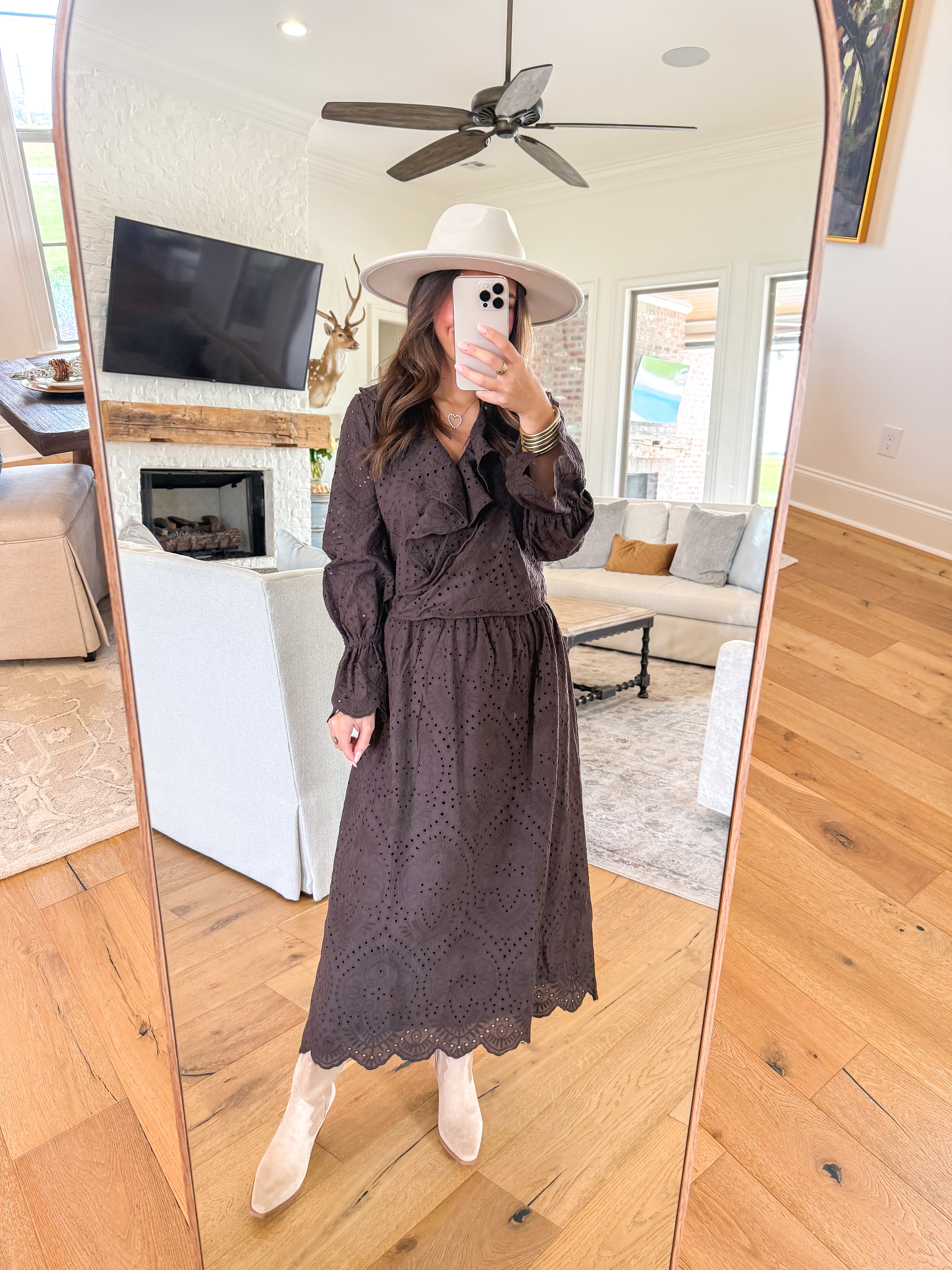 Double Vision Chocolate Eyelet Set