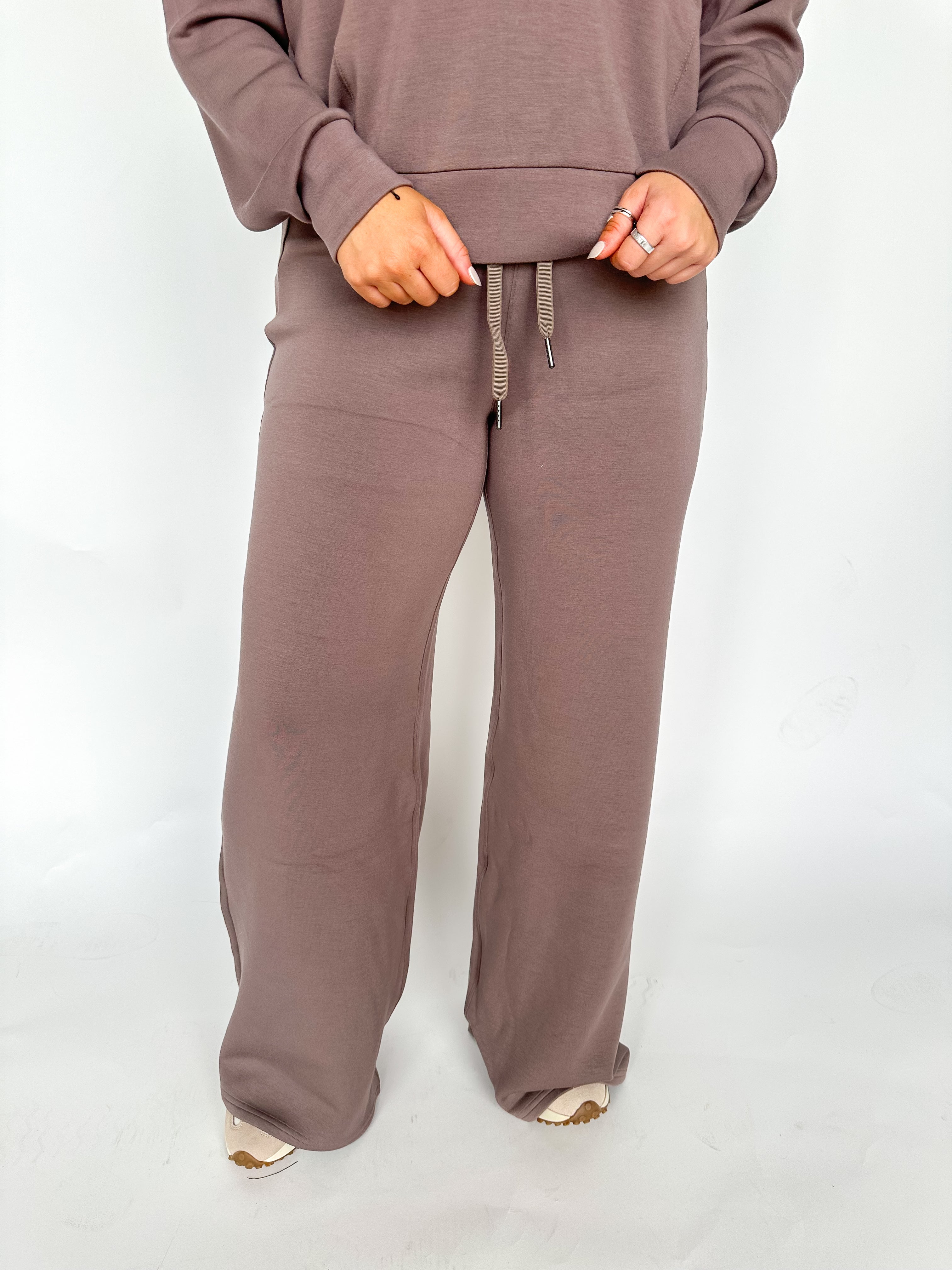 Air Essentials Wide Leg Pant Smoke