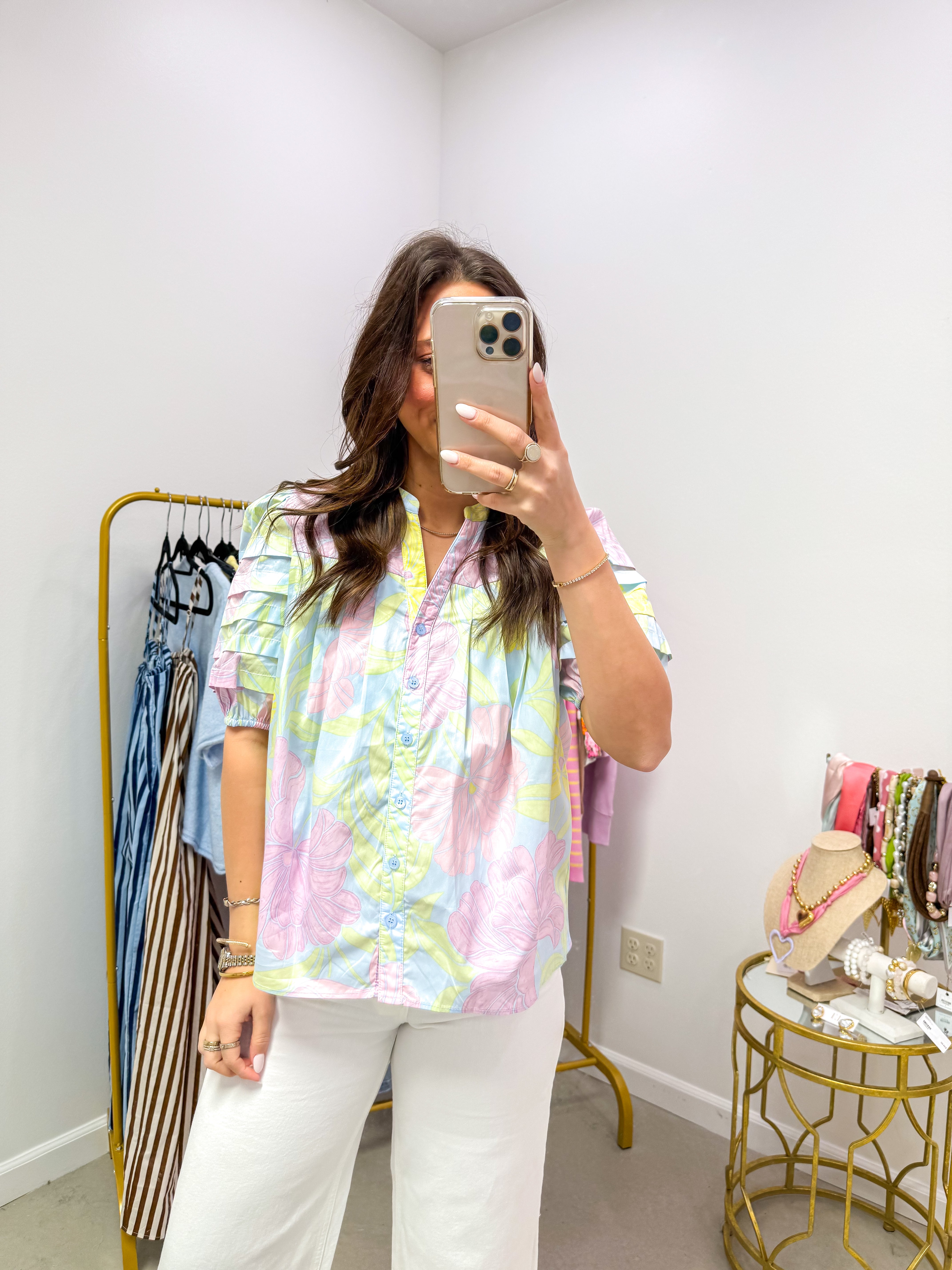 Brisa Floral Court Button Down Top