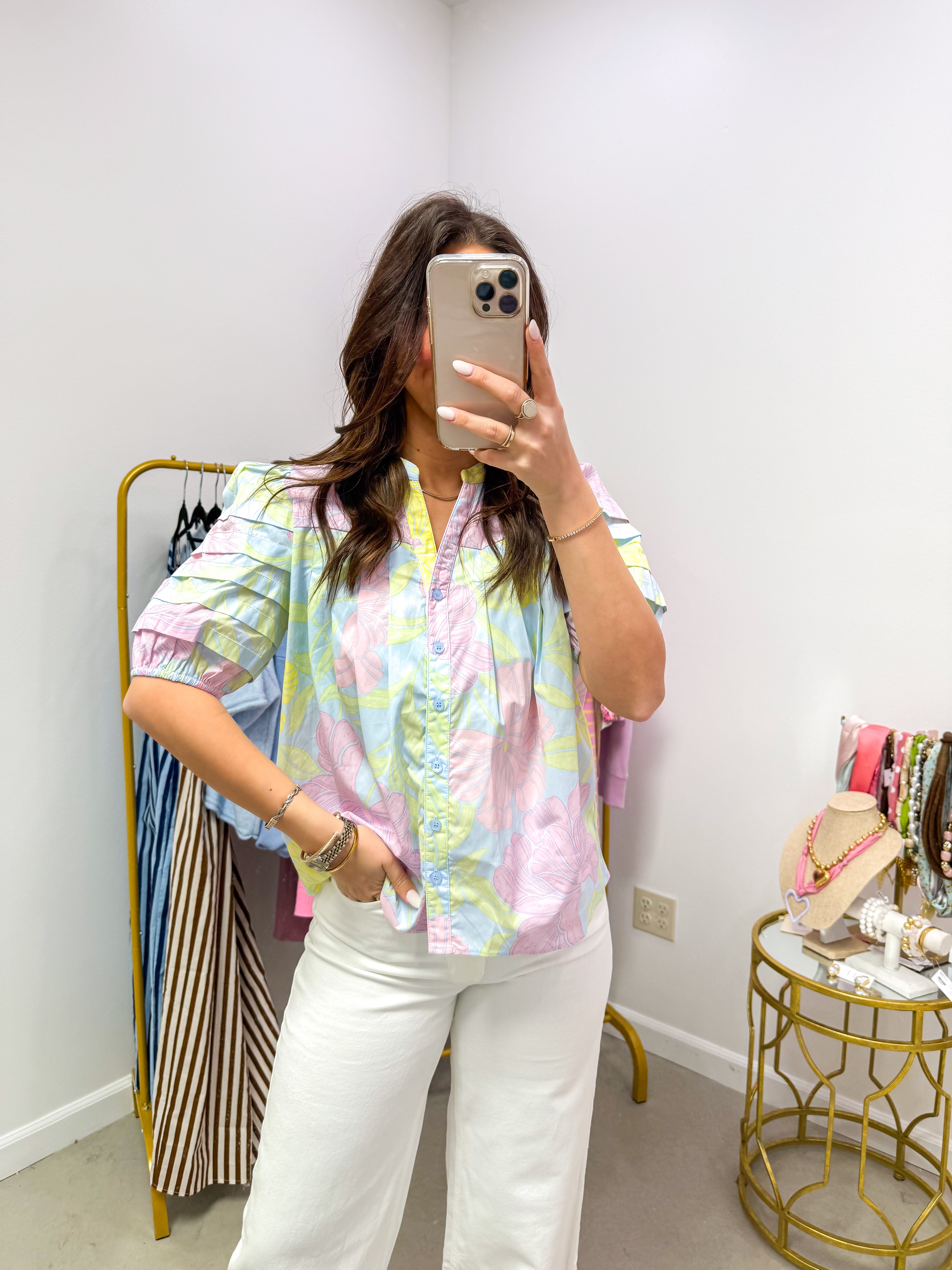 Brisa Floral Court Button Down Top