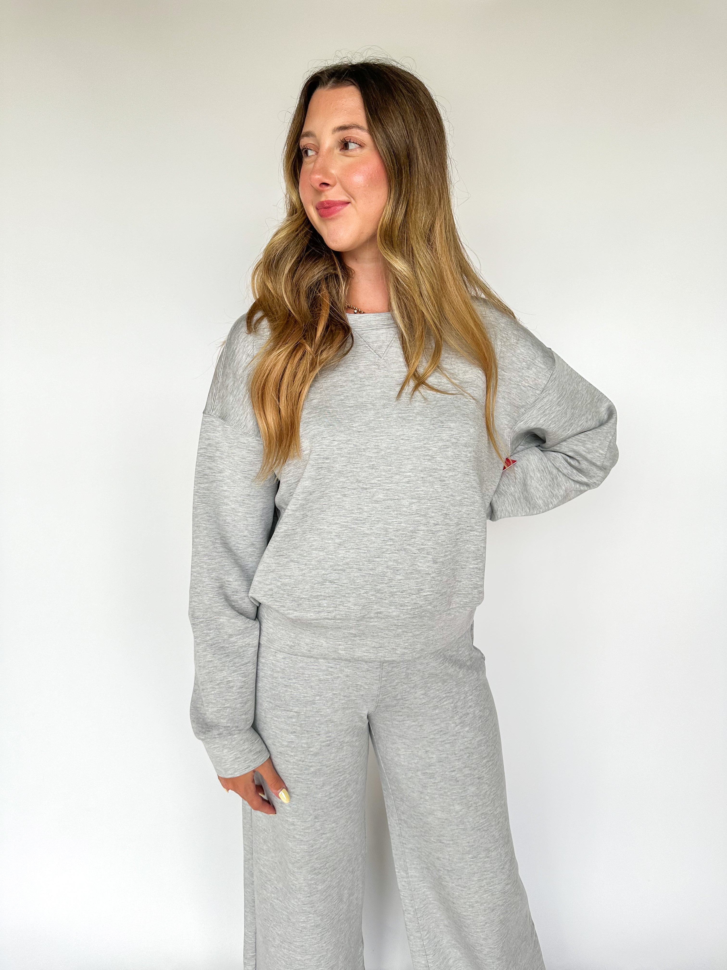 Air Essentials Crew Light Grey Heather