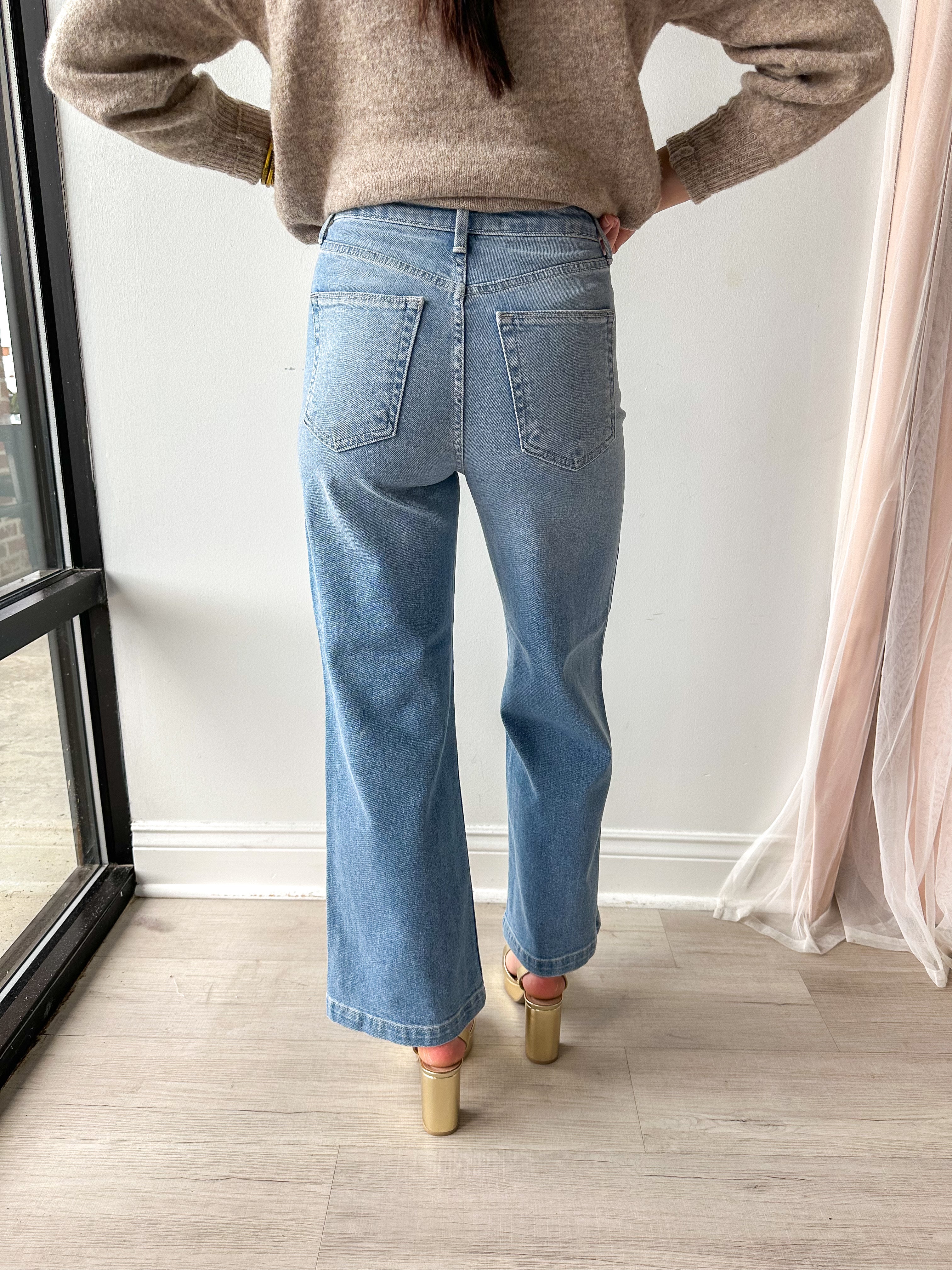 Patch Pocket Wide Leg Light Denim