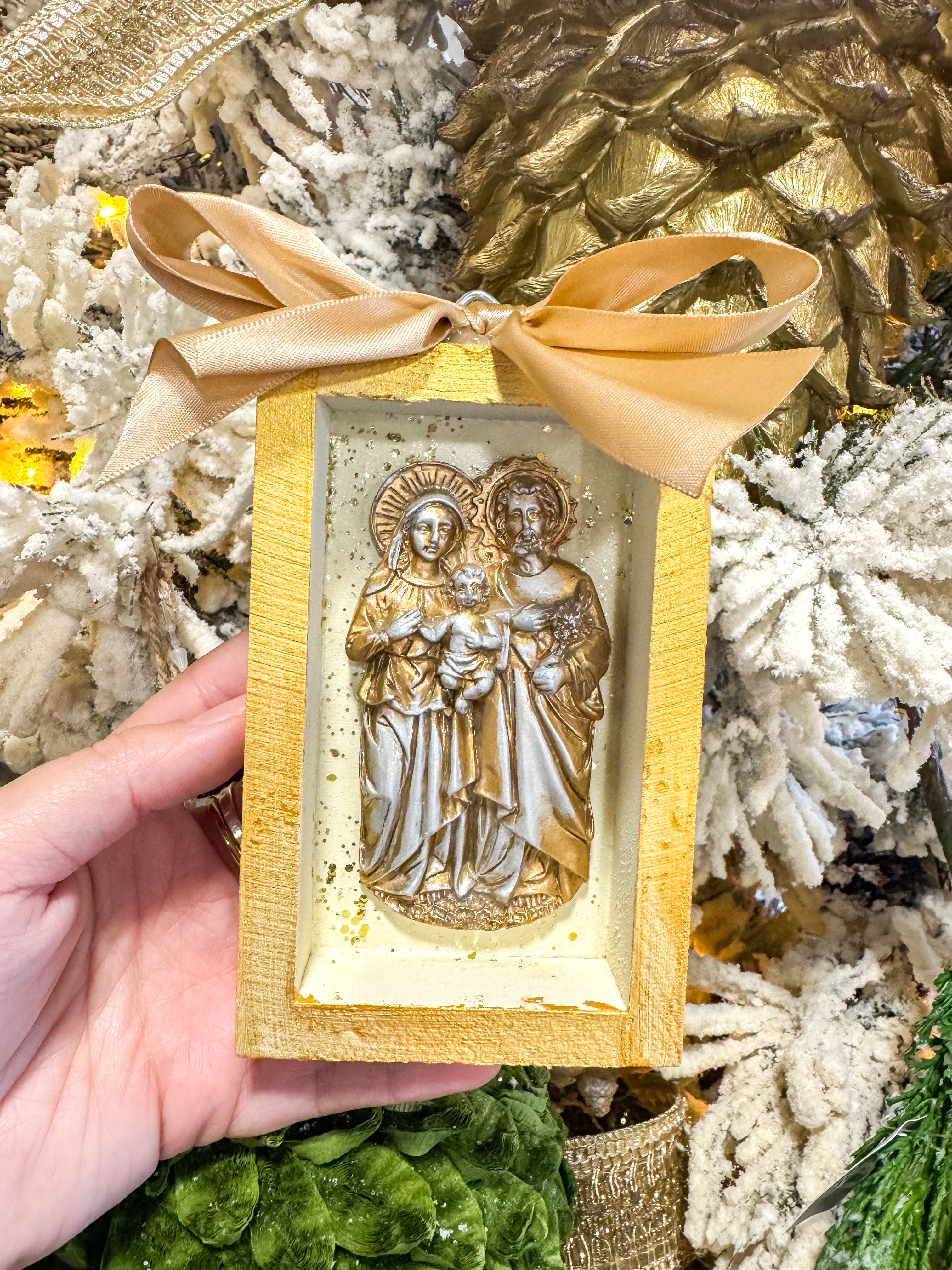 Plastic Holy Family Box Ornament