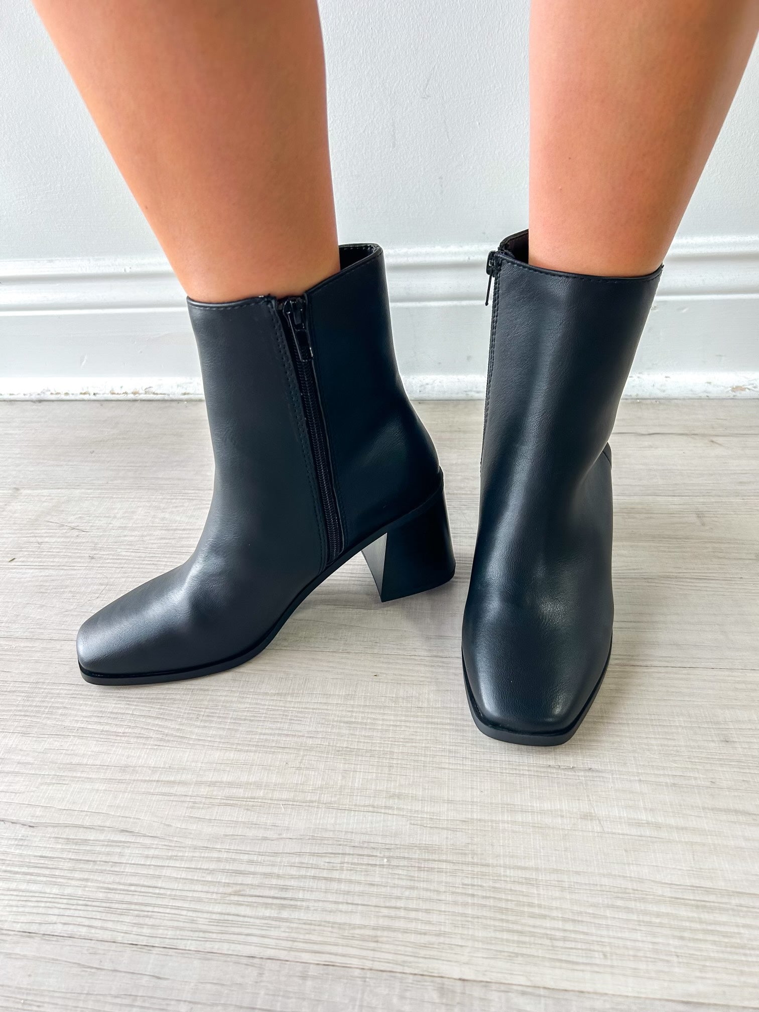 Chukar Black Dress Boot