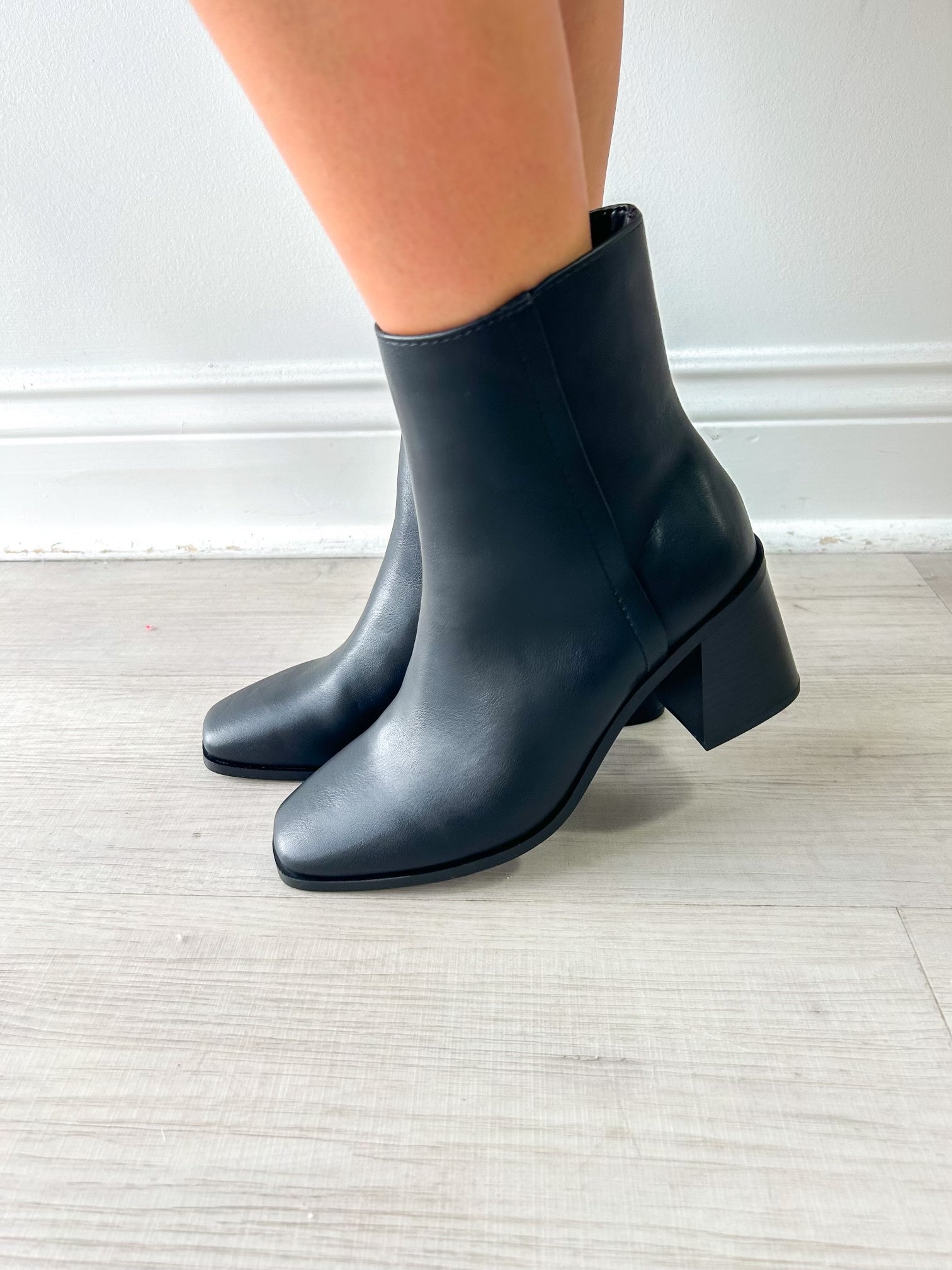 Chukar Black Dress Boot