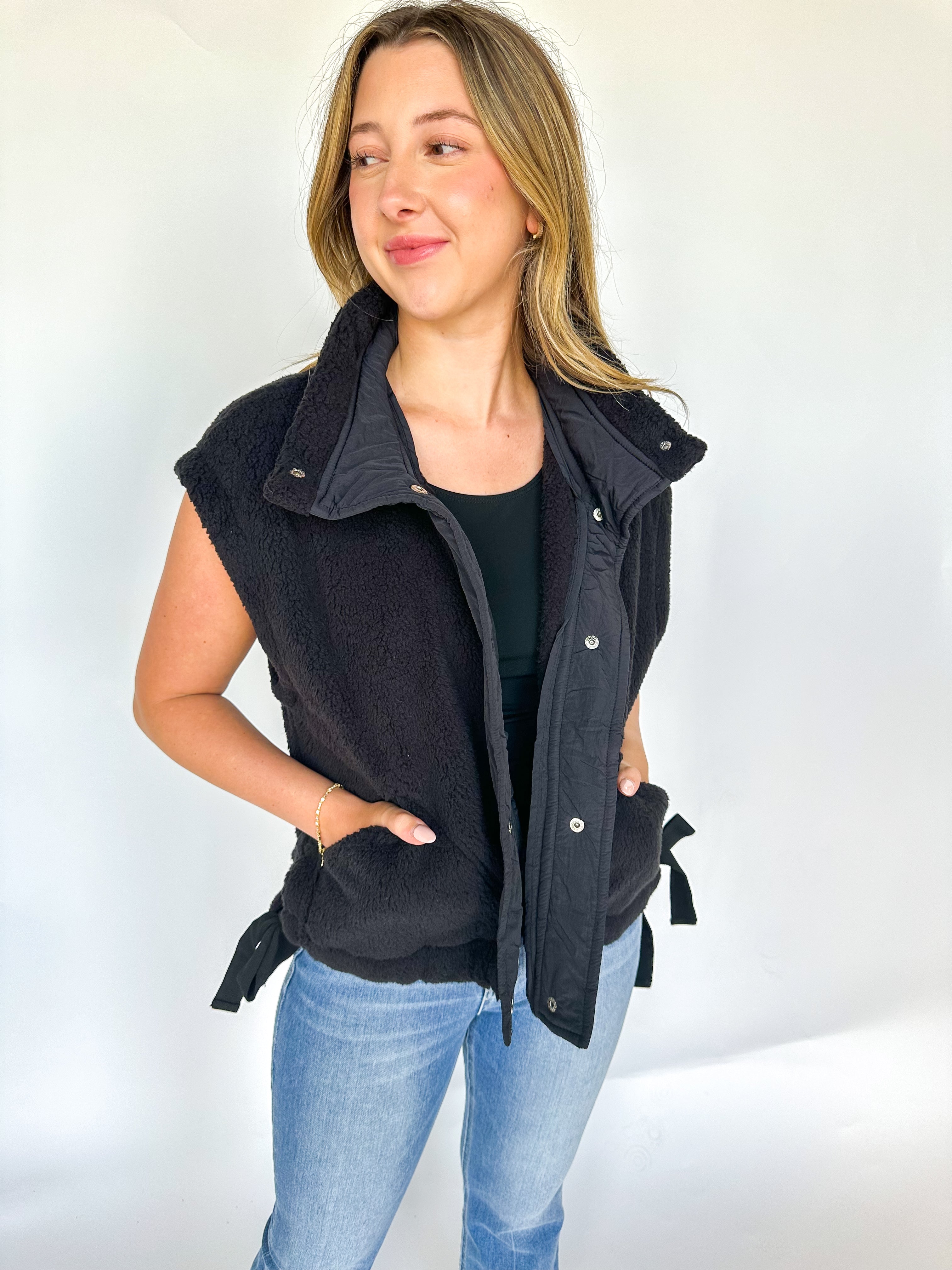 Sherpa Black Vest