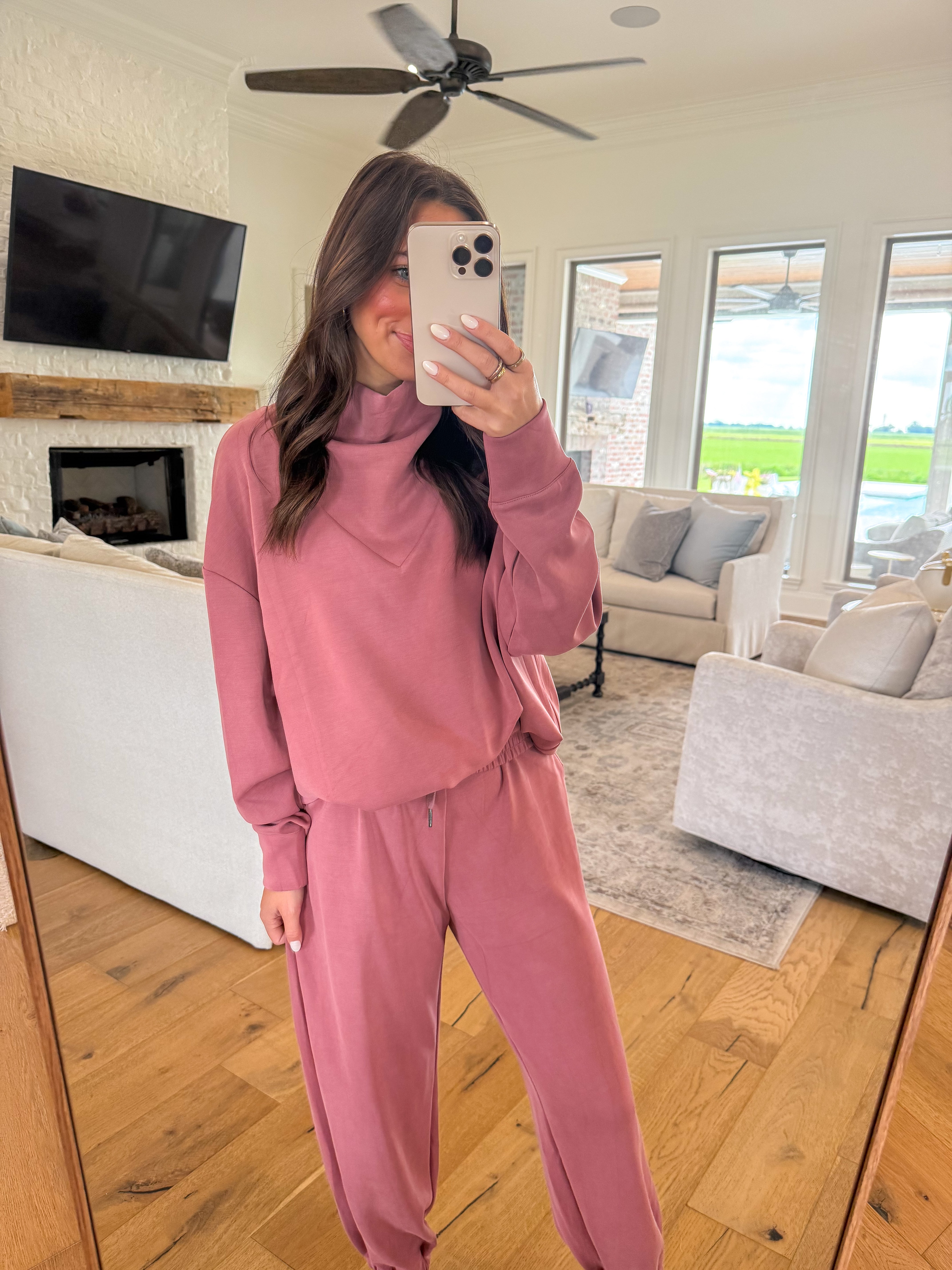 Cozy Cove Rose Lounge Set