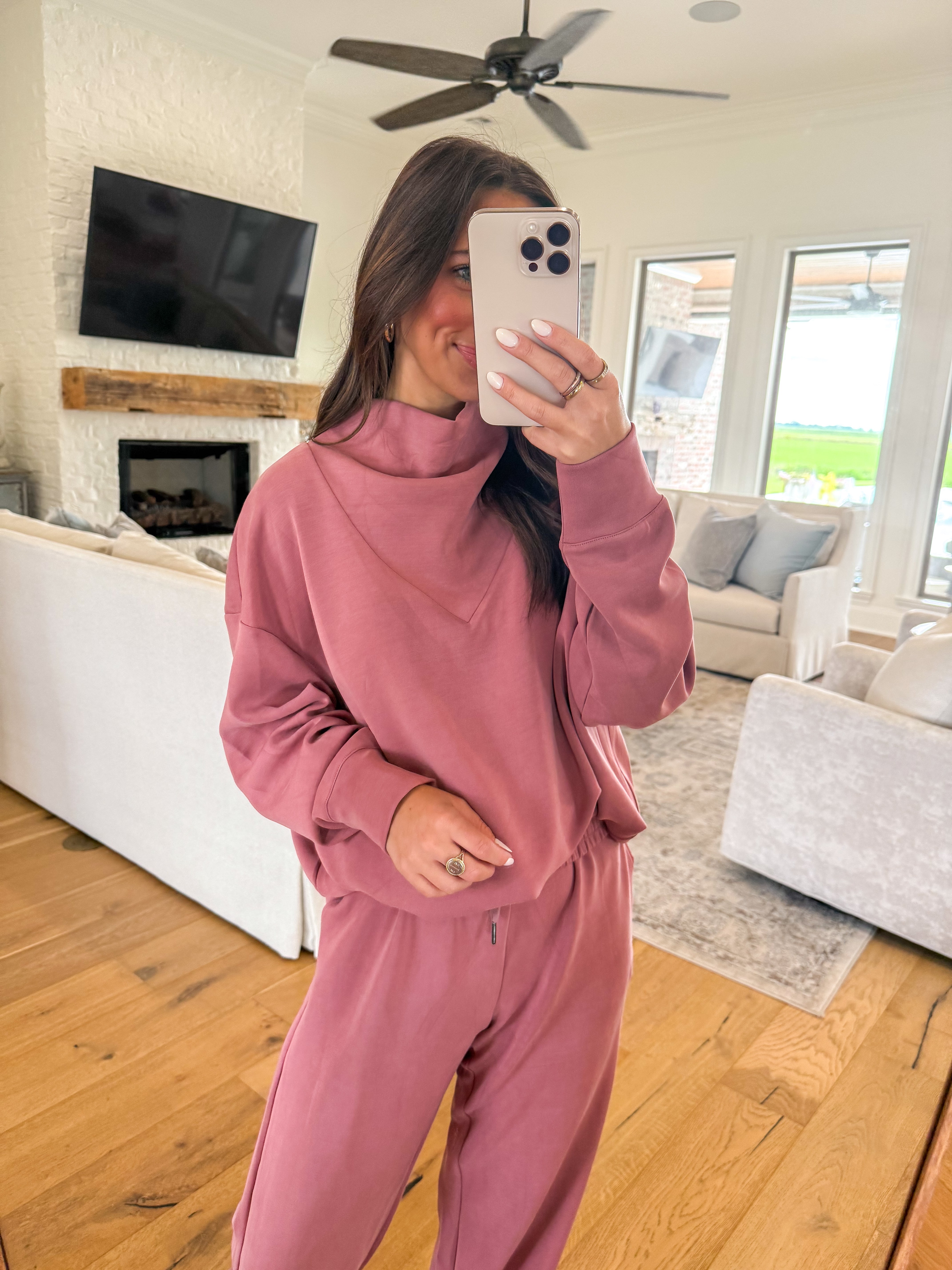 Cozy Cove Rose Lounge Set