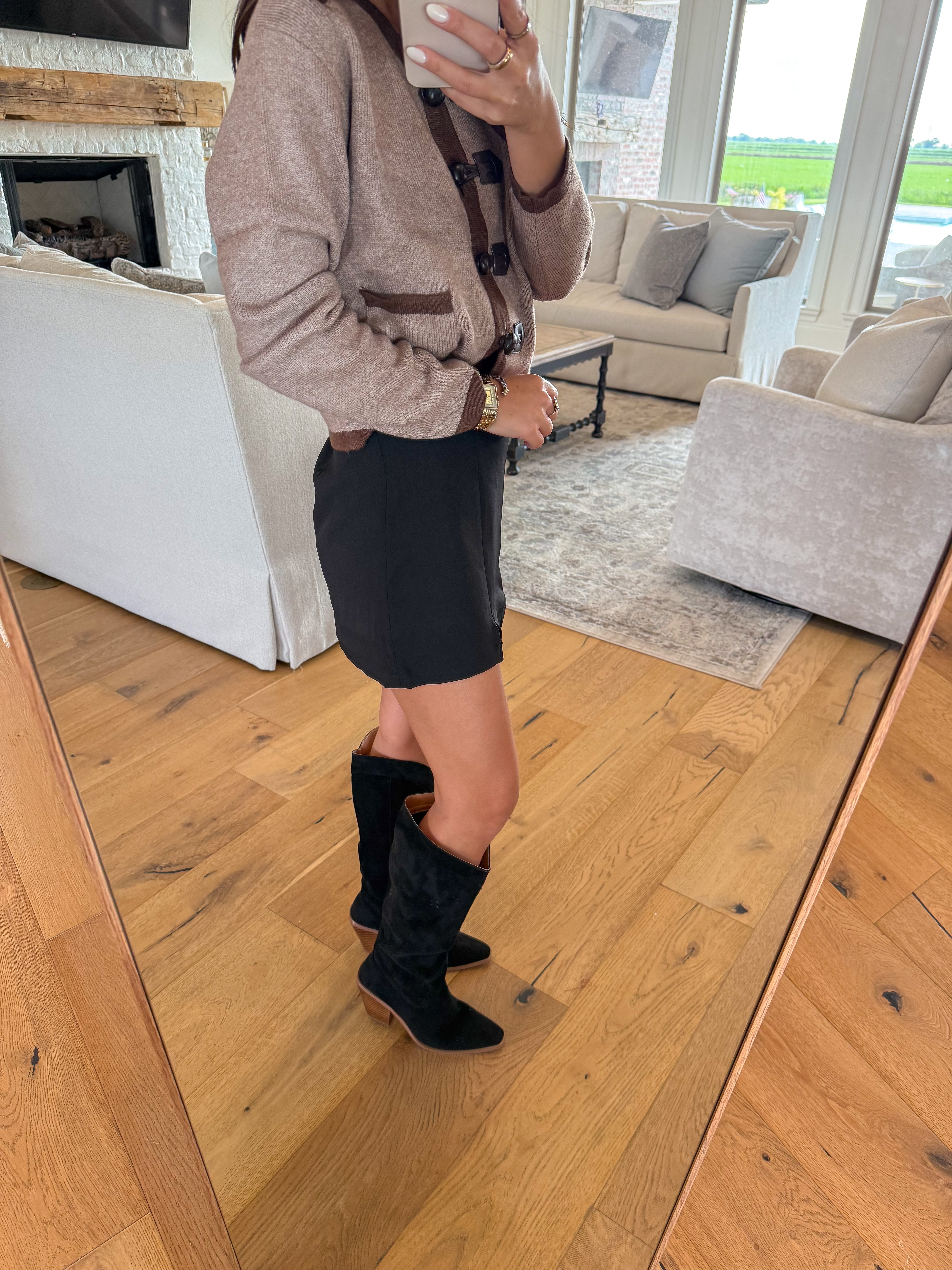 Lila Black Mini Skirt