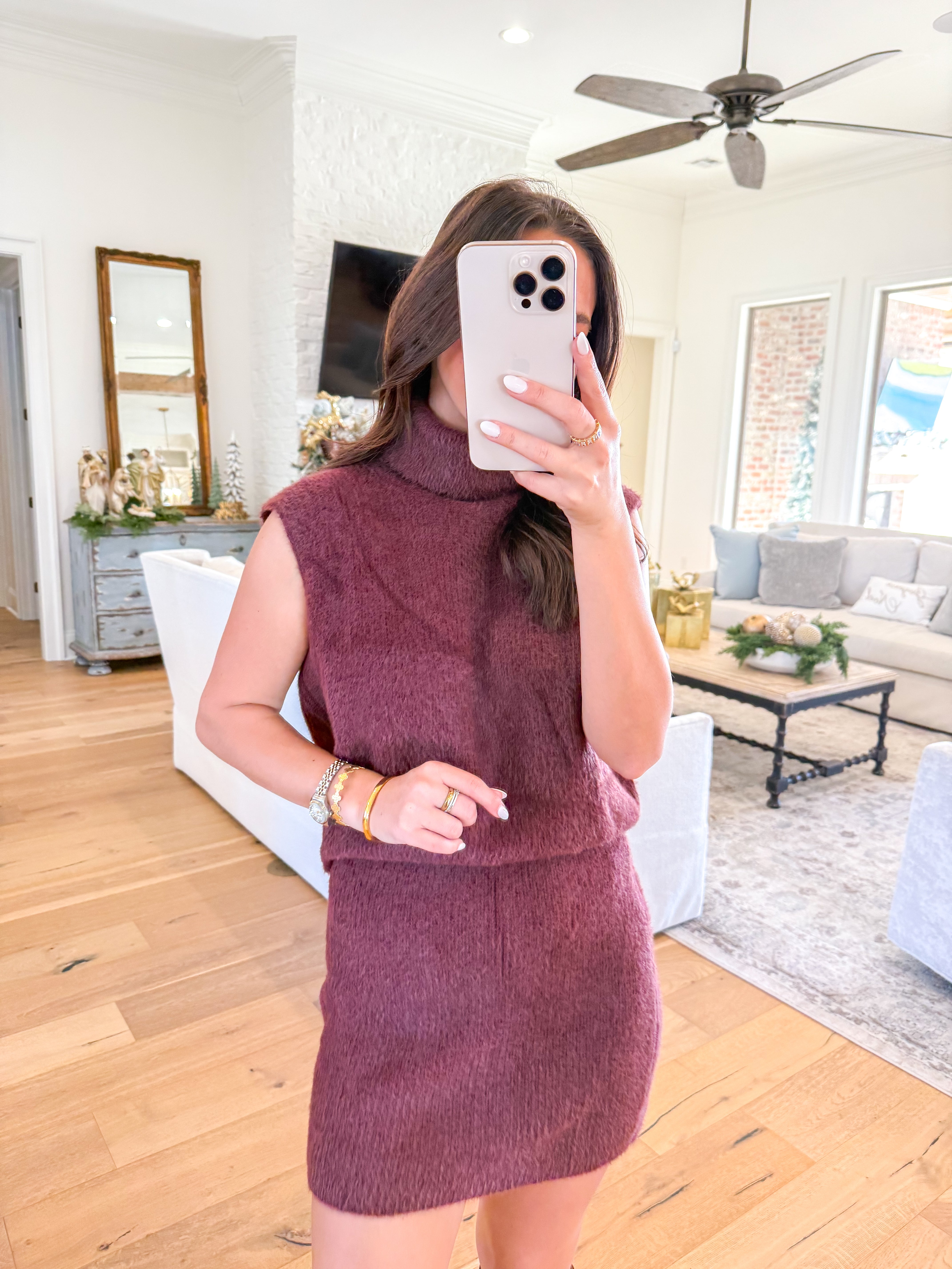 Crosby Fuzzy Burgundy Set