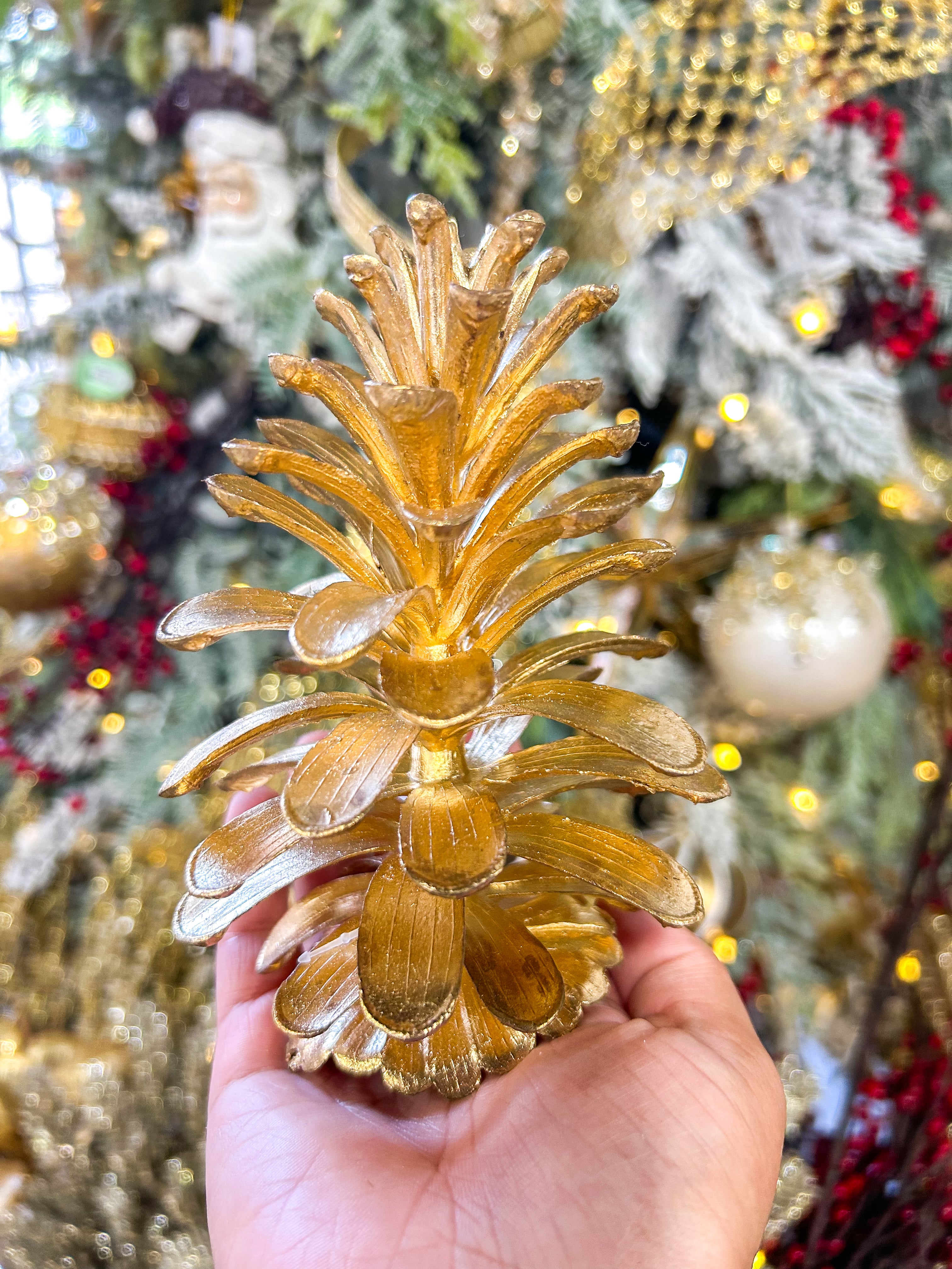 5.1'' Gold Pinecone