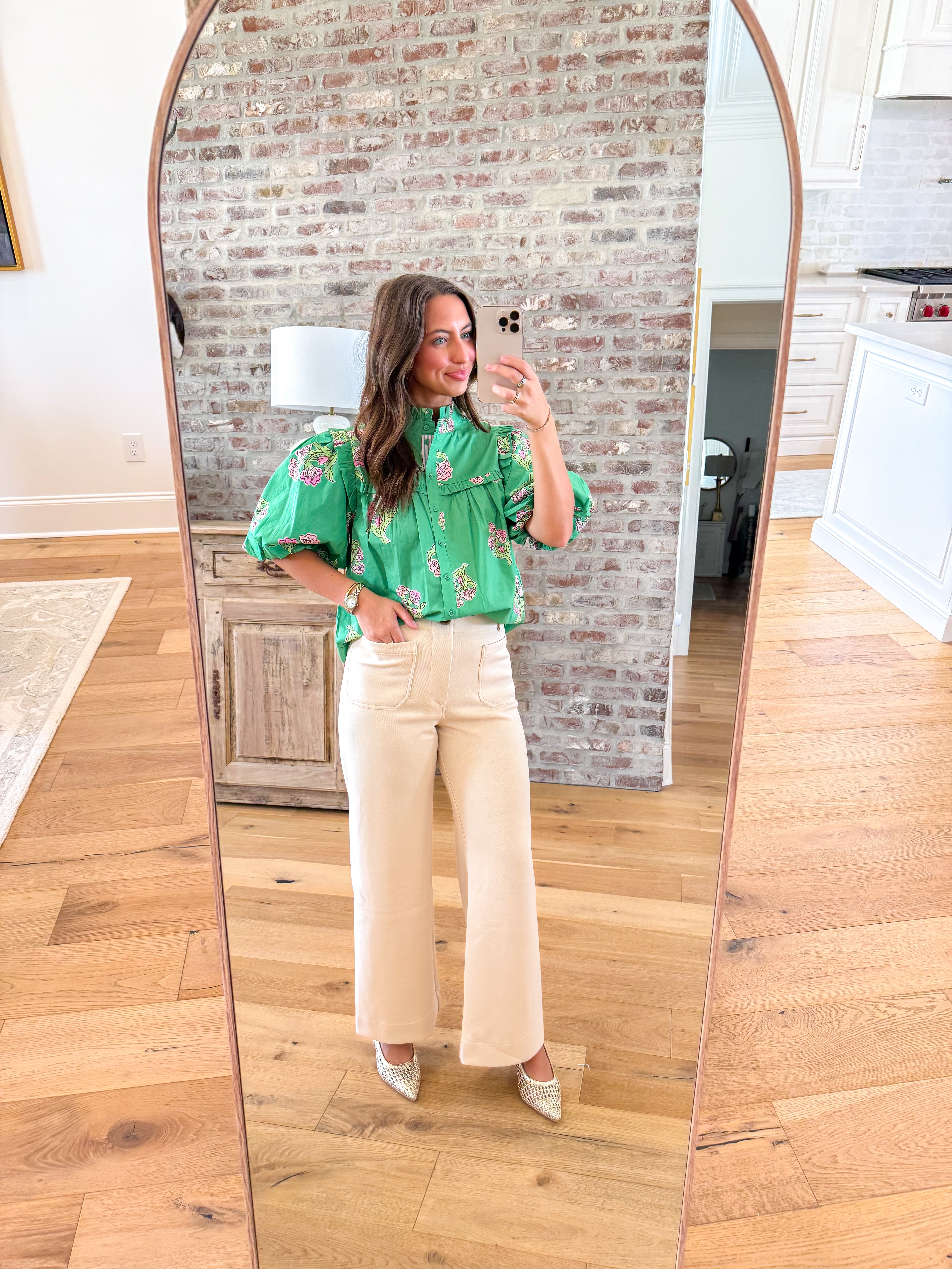 Kelly Green Floral Puff Sleeve Top