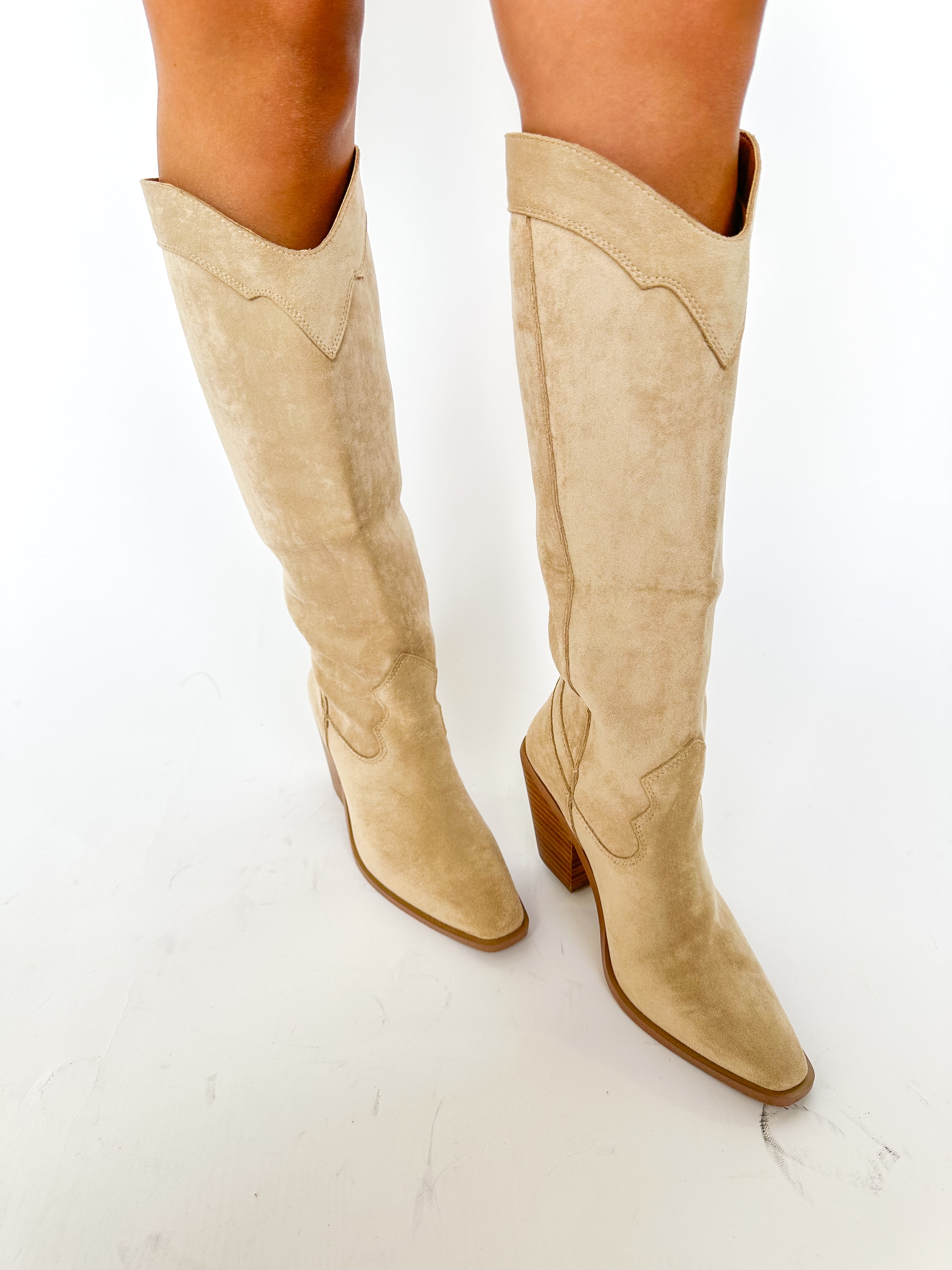 Classy Suede Boots Beige