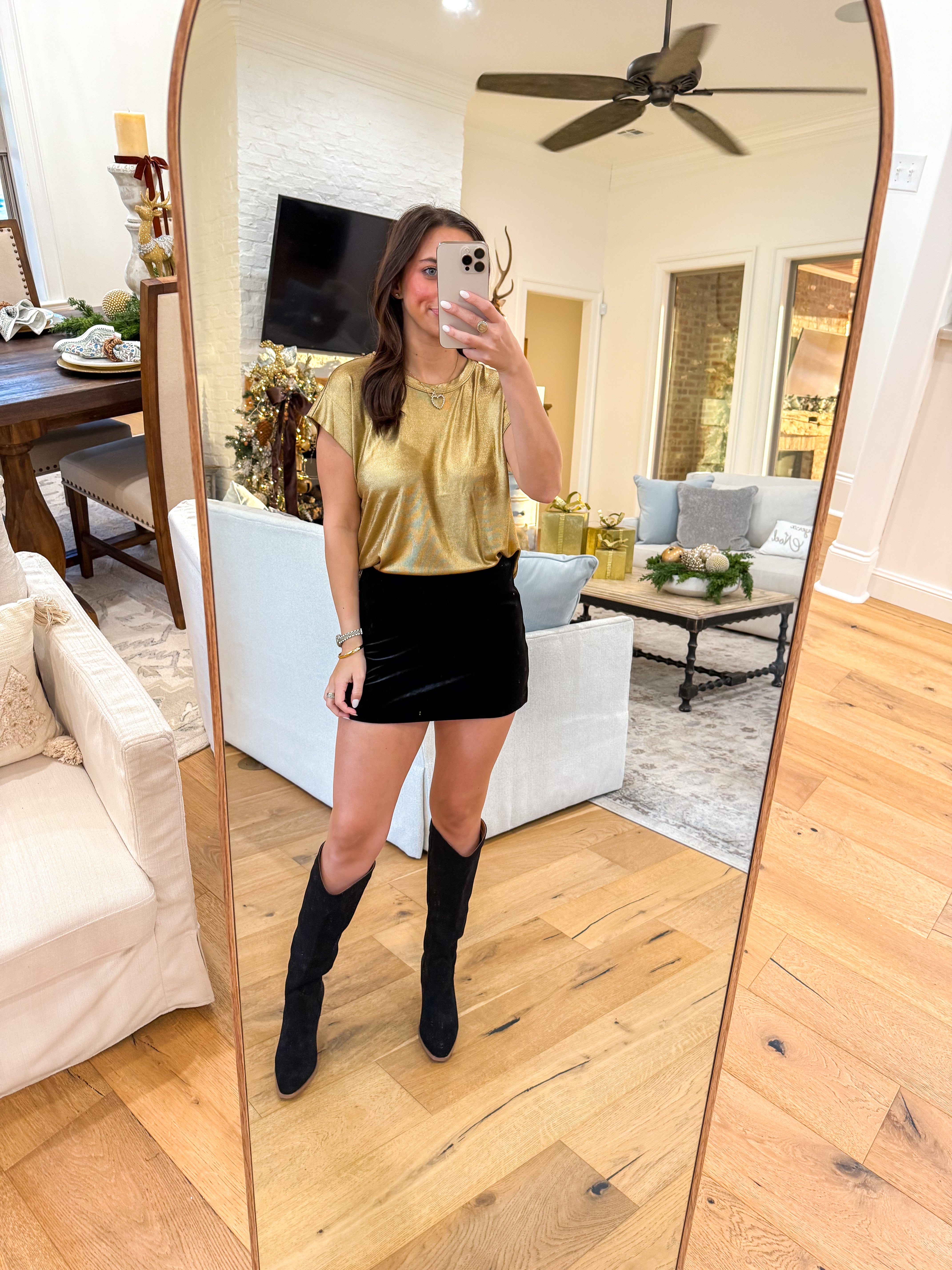 Simple Gold Top
