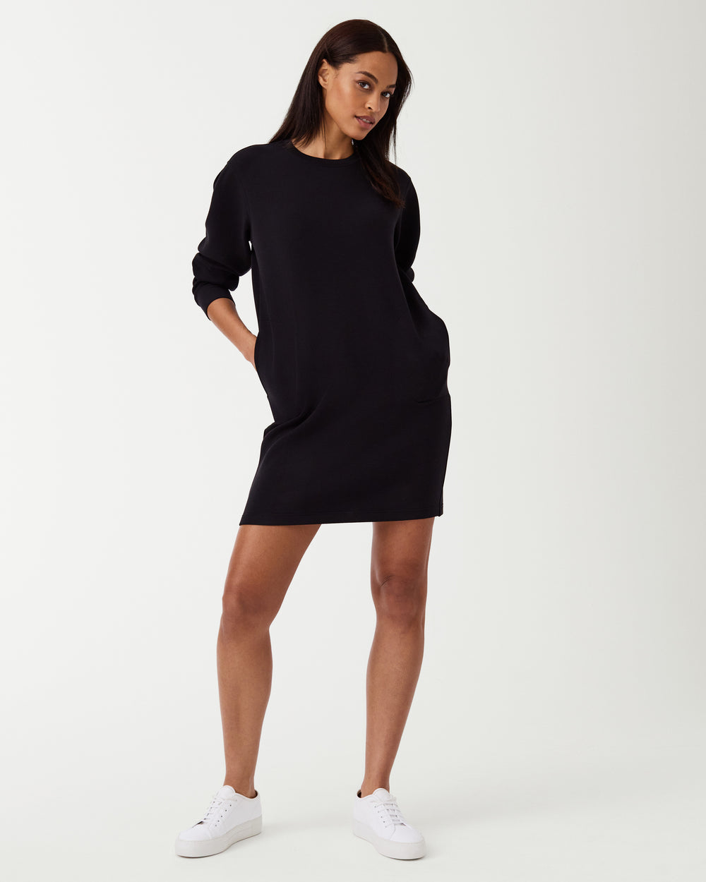 Air Essentials Crew Neck Dress Very Black